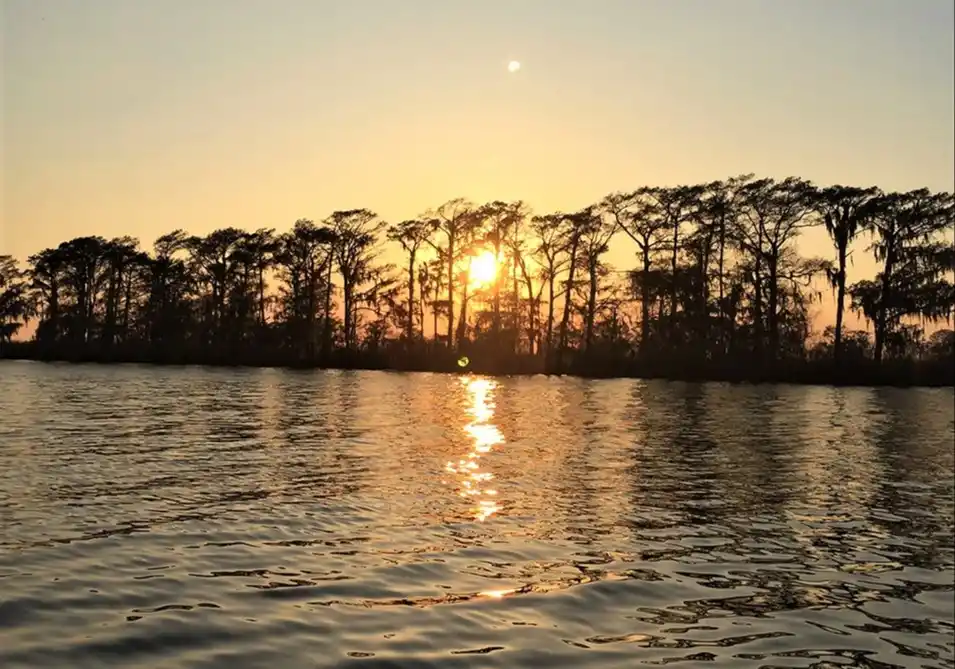Tchefuncte-River-Lighthouse-Sunset-Boat-Tour