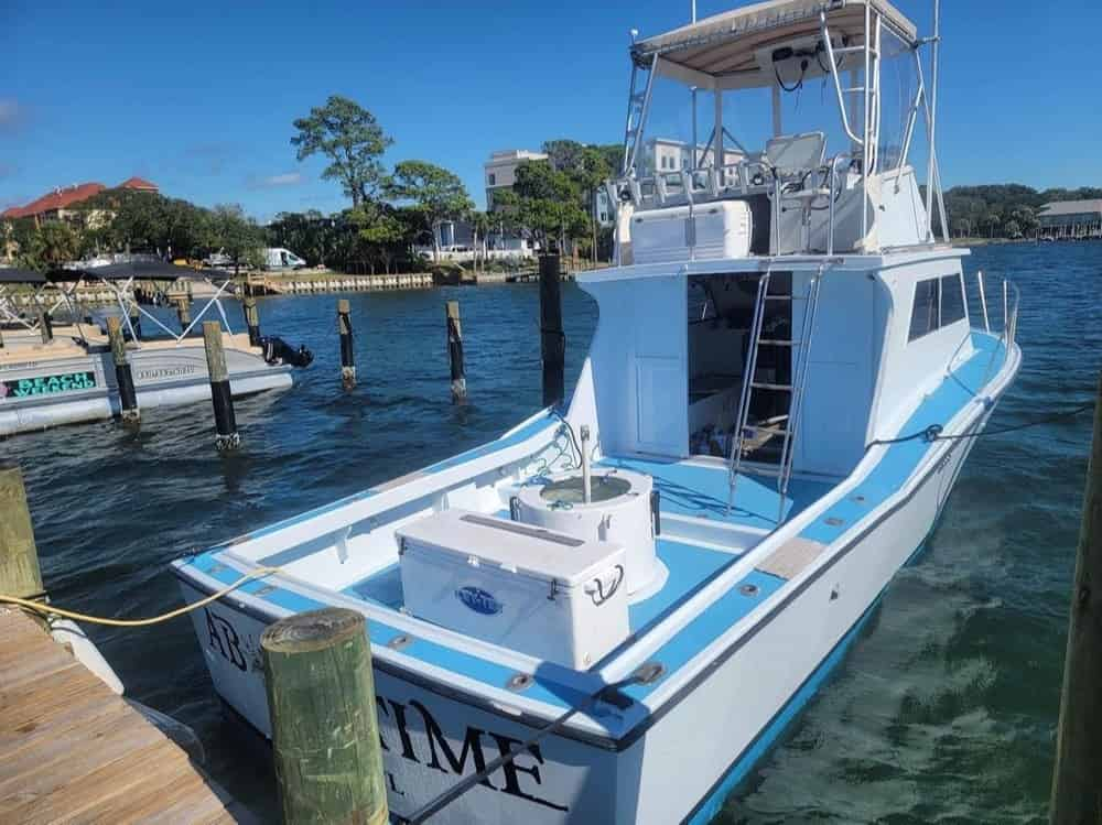 35-Foot-Delta-Sportfisher-Charter