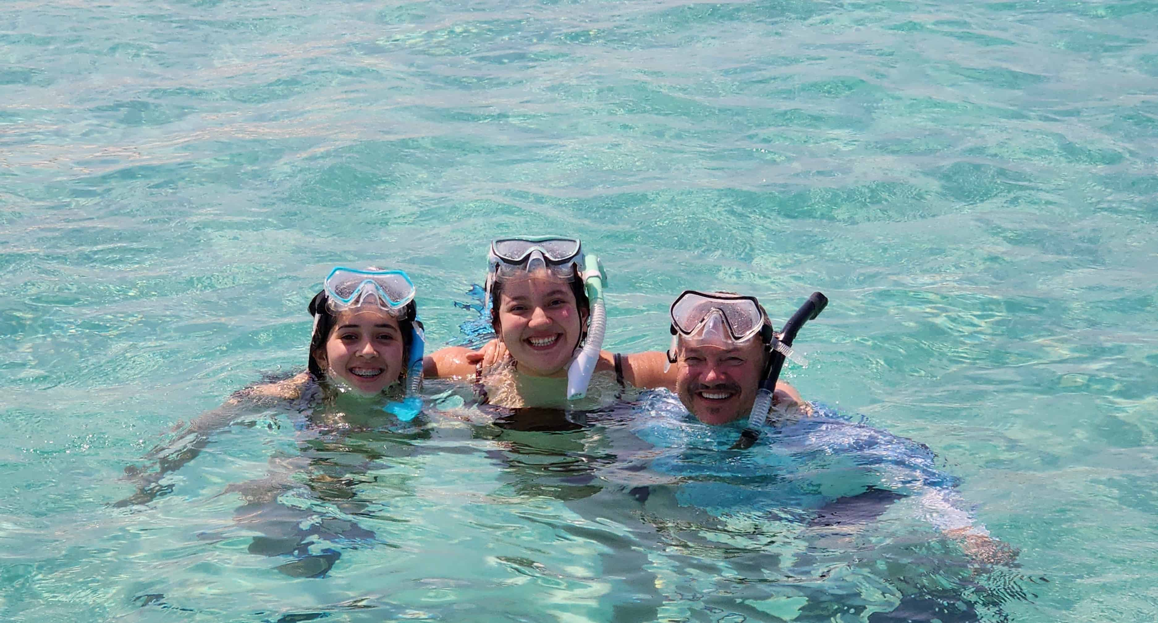 Crab-Island-Dolphin-Cruise-and-Jetty-Snorkeling