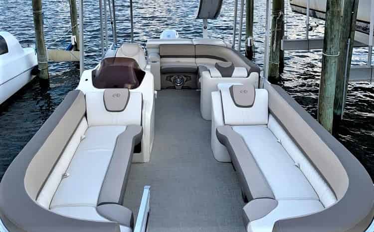 Private-Full-Day-Pontoon-with-Slide-Charter
