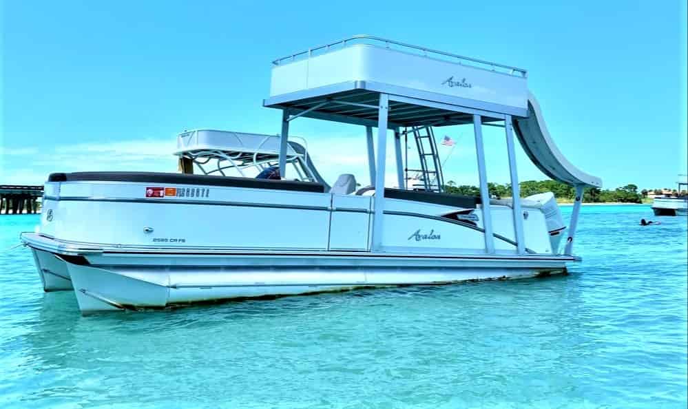 Private-Half-Day-Pontoon-with-Slide-Charter
