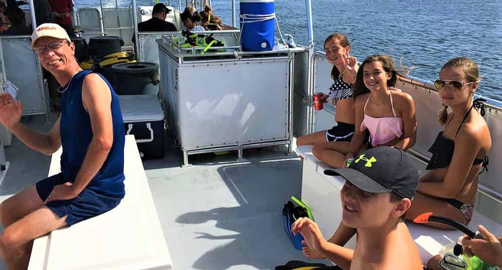 Flippers-Destin-Snorkel-and-Dolphin-Cruise