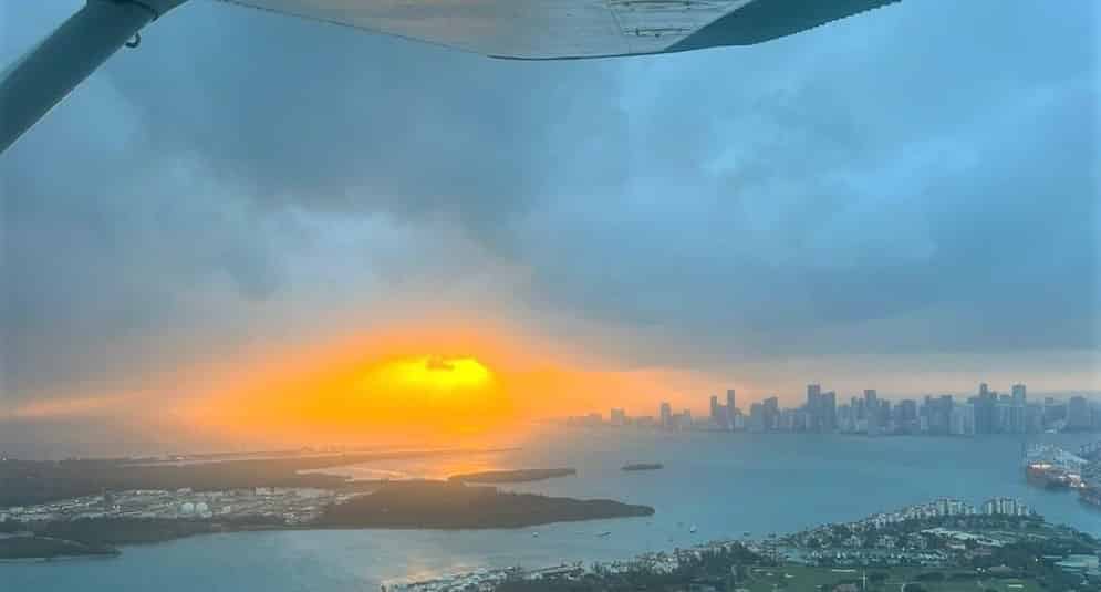 Romantic-Miami-Sunset-Airplane-Tour