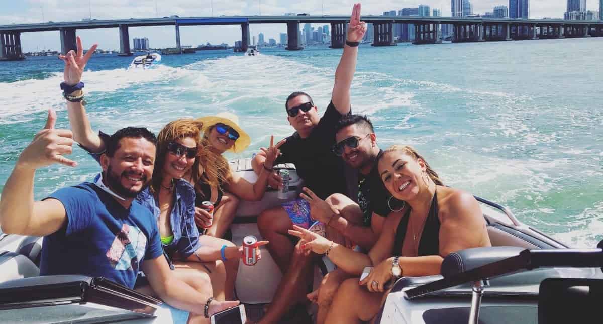 Miami-Wakeboarding-And-Tubing-Experience