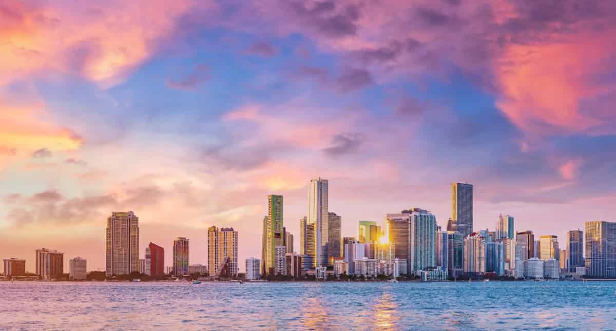 Miamis-Top-Bayside-Boating-and-Happy-Hour-Tour