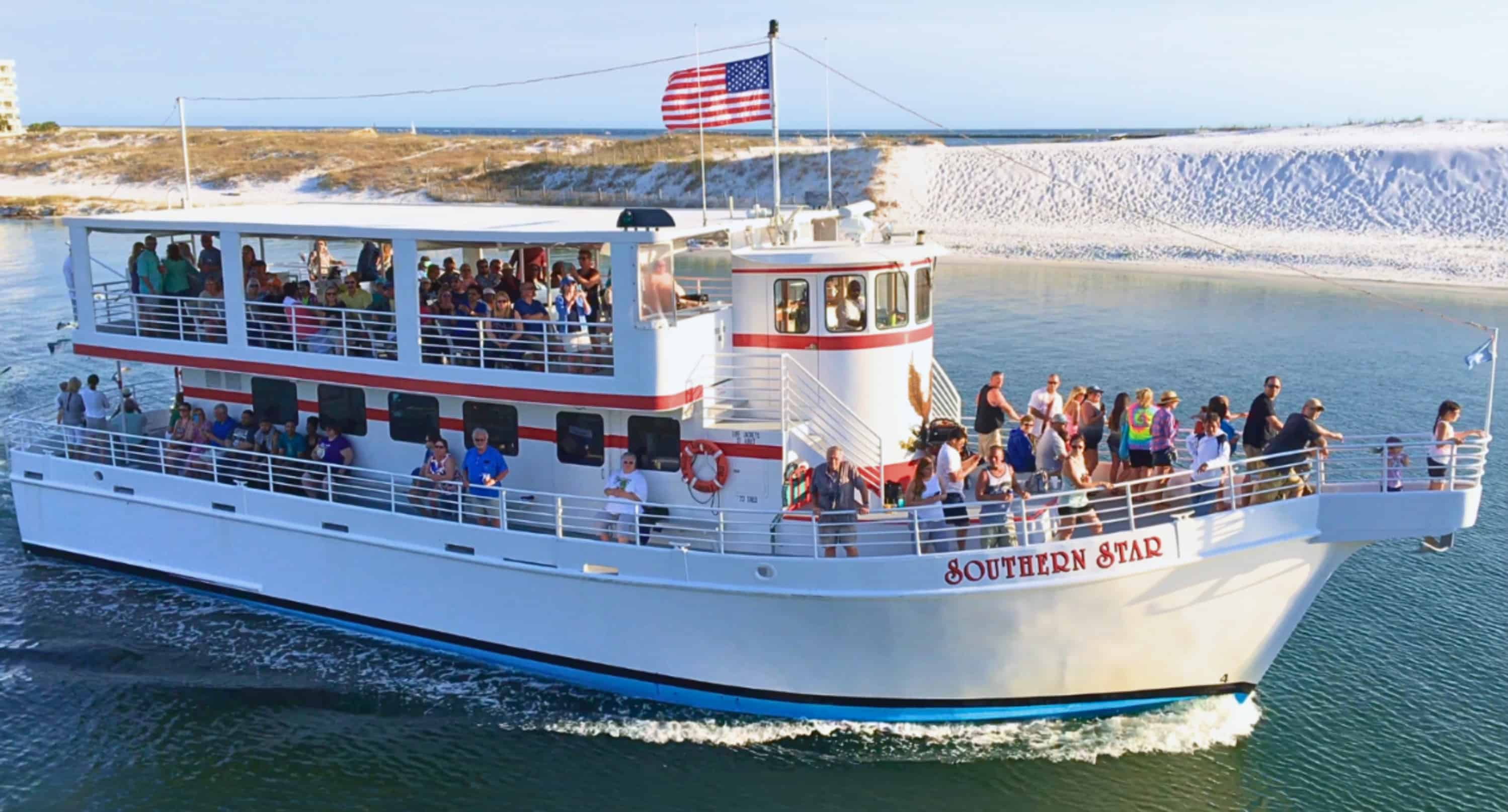 Southern-Star-Dolphin-Cruise