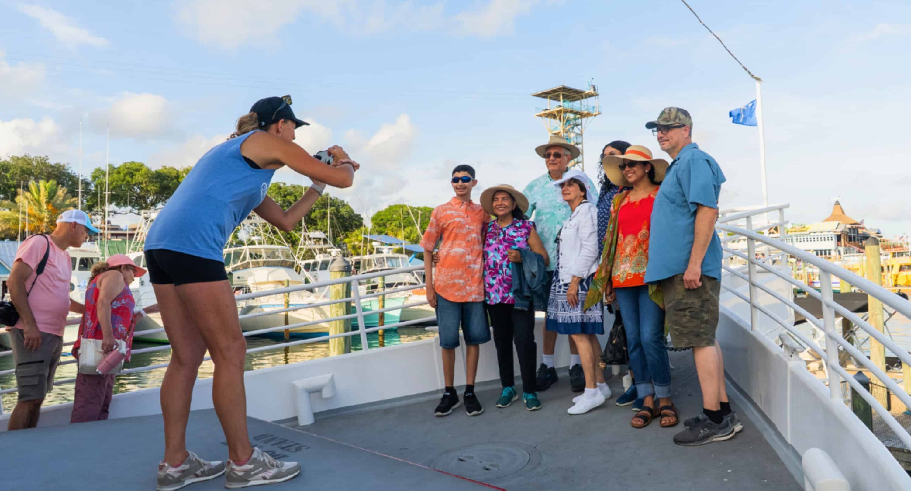 Southern-Star-Dolphin-Cruise