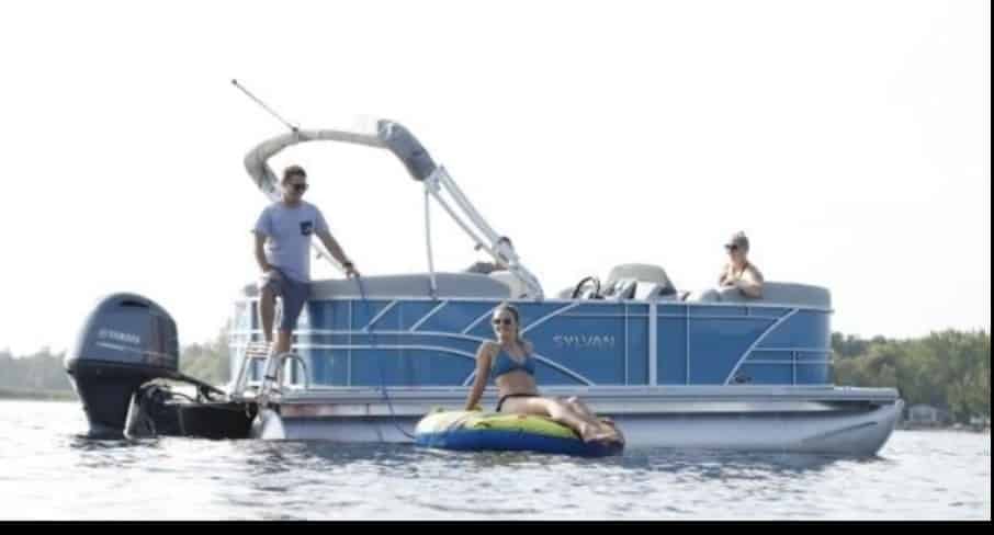 Orange-Beach-22-Foot-Pontoon-Rental