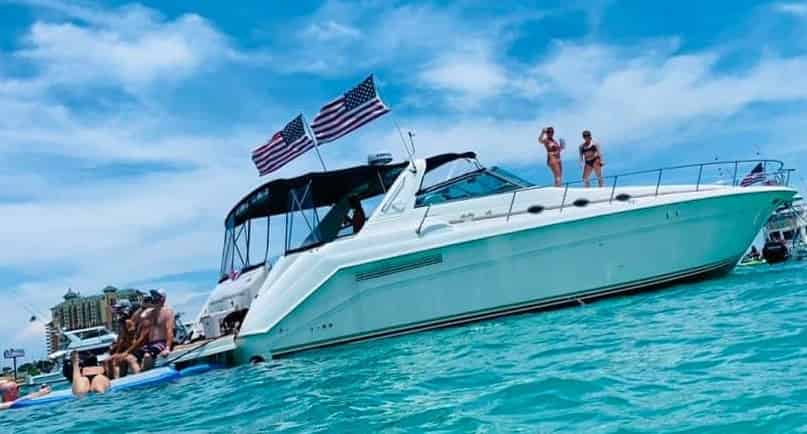 4-Hour-Destin-Private-Yacht-Charter