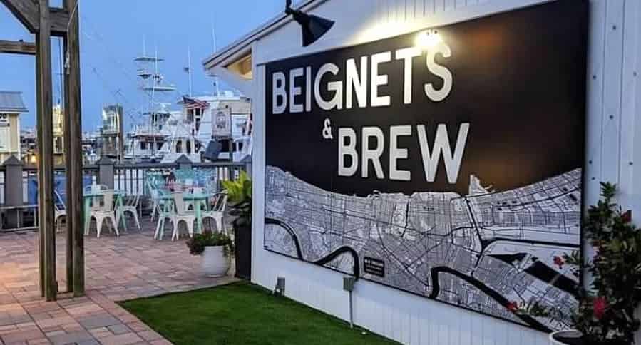 Beignets-And-Brew-Sunrise-Cruise-On-Just-A-Splash