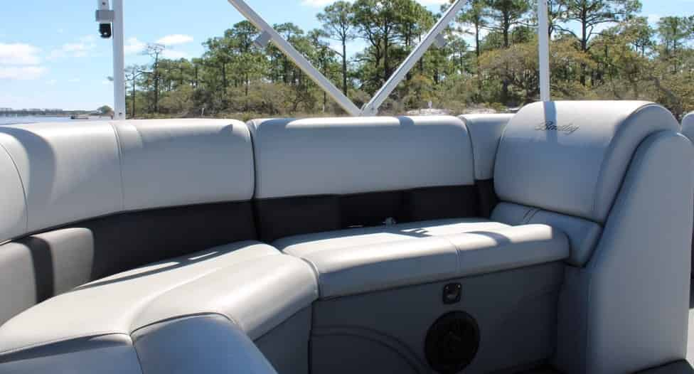 24-Foot-Bentley-Pontoon-Rental