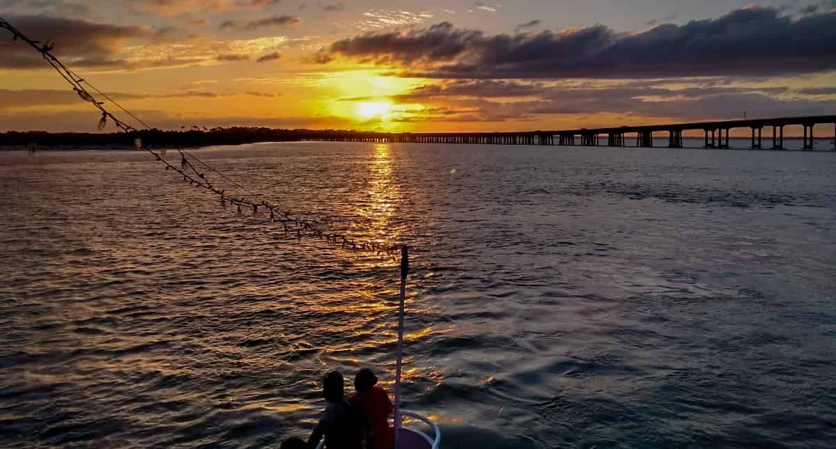 HarborWalk-Village-Sunset-Dolphin-Cruise