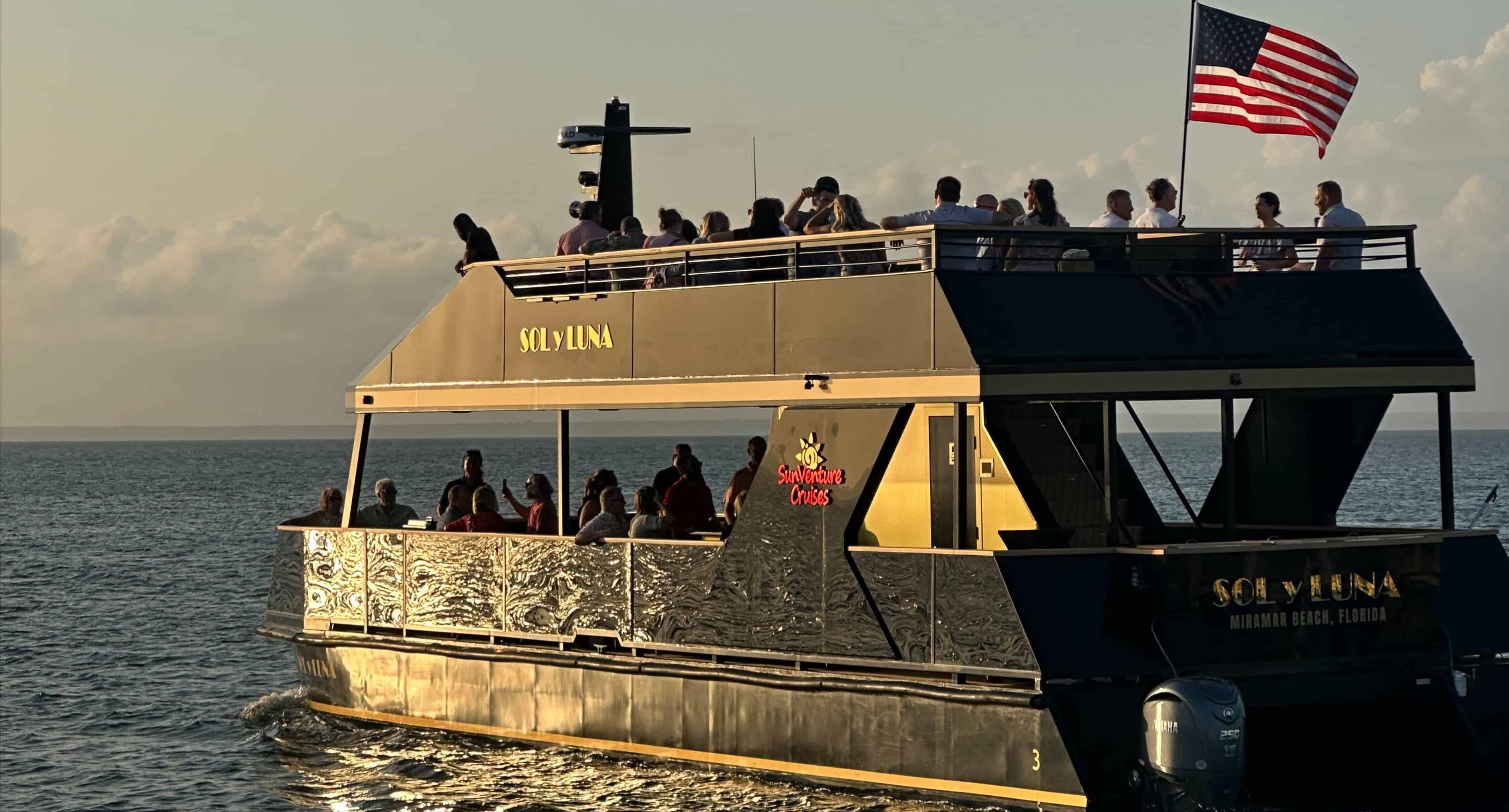 Sandestin-Fireworks-Cruise-Aboard-The-Sunventure-II