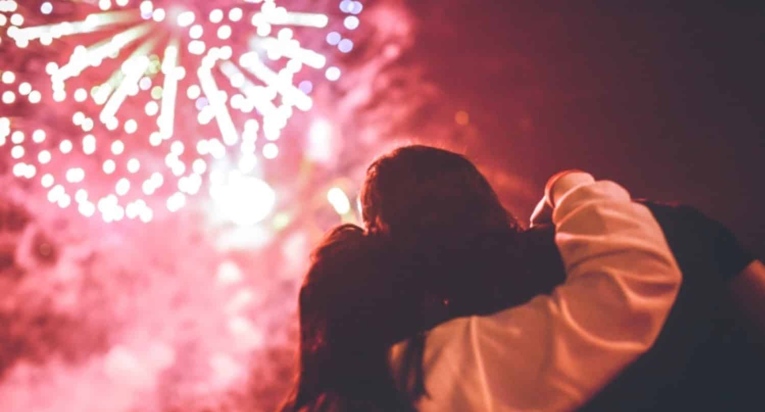 Sandestin-Fireworks-Cruise-Aboard-The-Sunventure-II