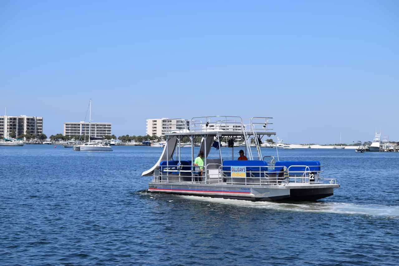 Double-Decker-Pontoon-Boat-Rental-with-Gilligan-s-Watersports