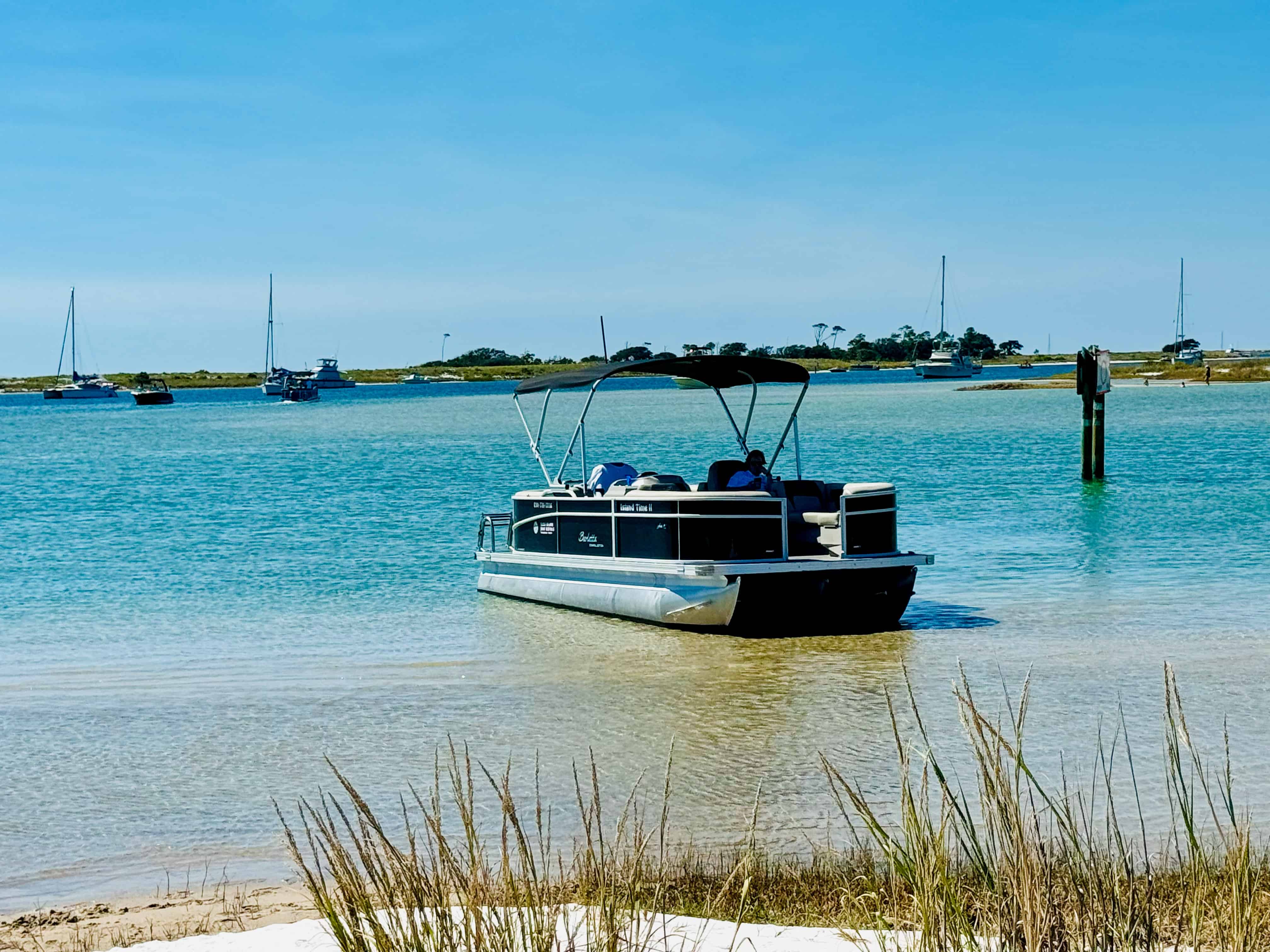 Pensacola-Beach-Luxury-Tritoon-Rental