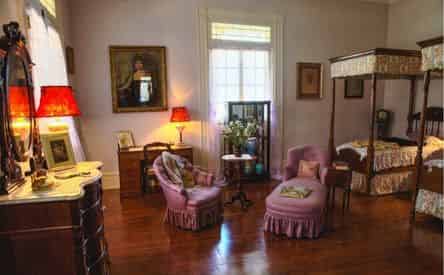 Oak Alley Plantation Admission & Guided Tour With Transportation From The French Quarter