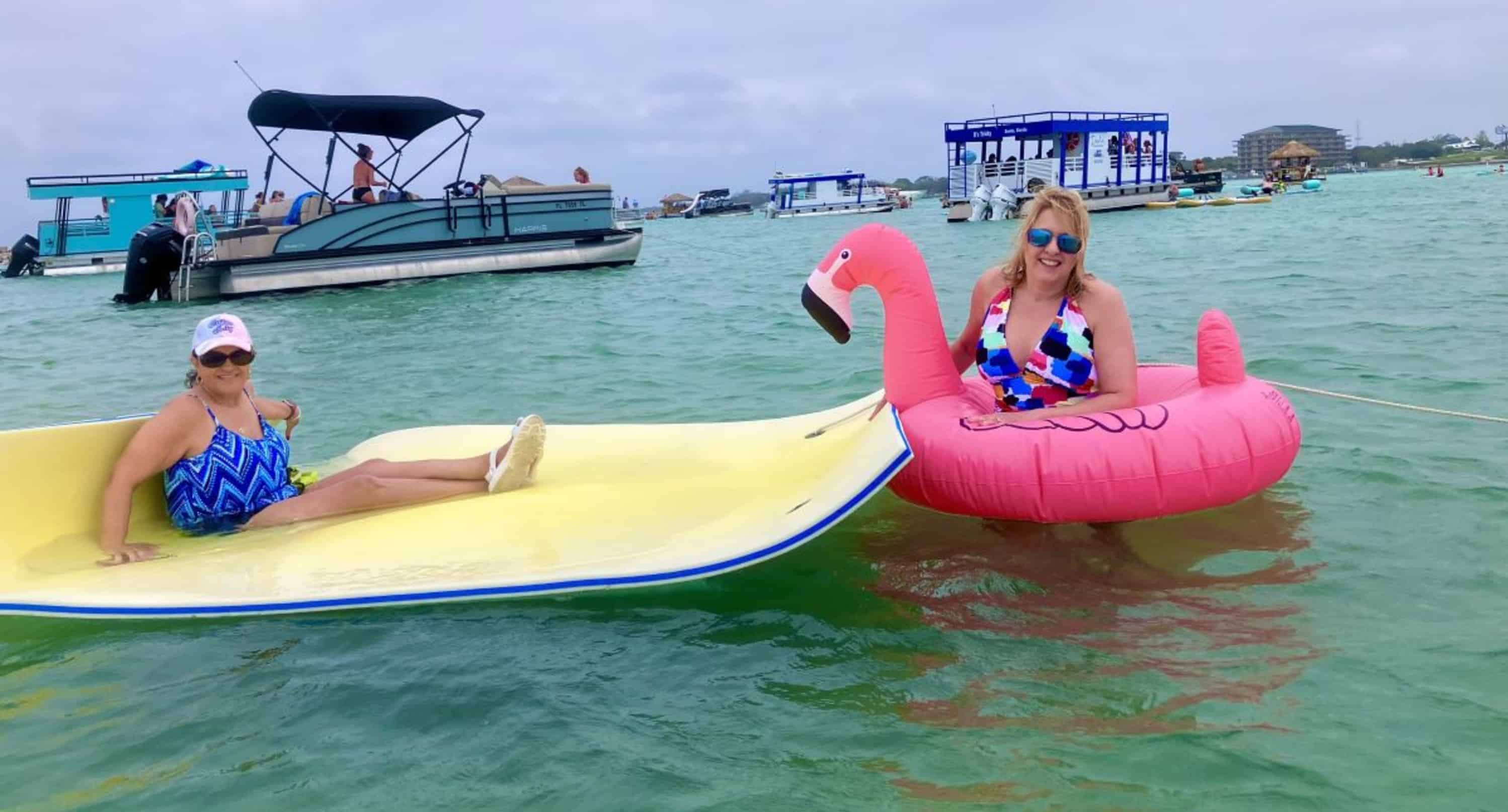 Destin-Boat-Adventure-Aboard-A-Bentley-Tritoon
