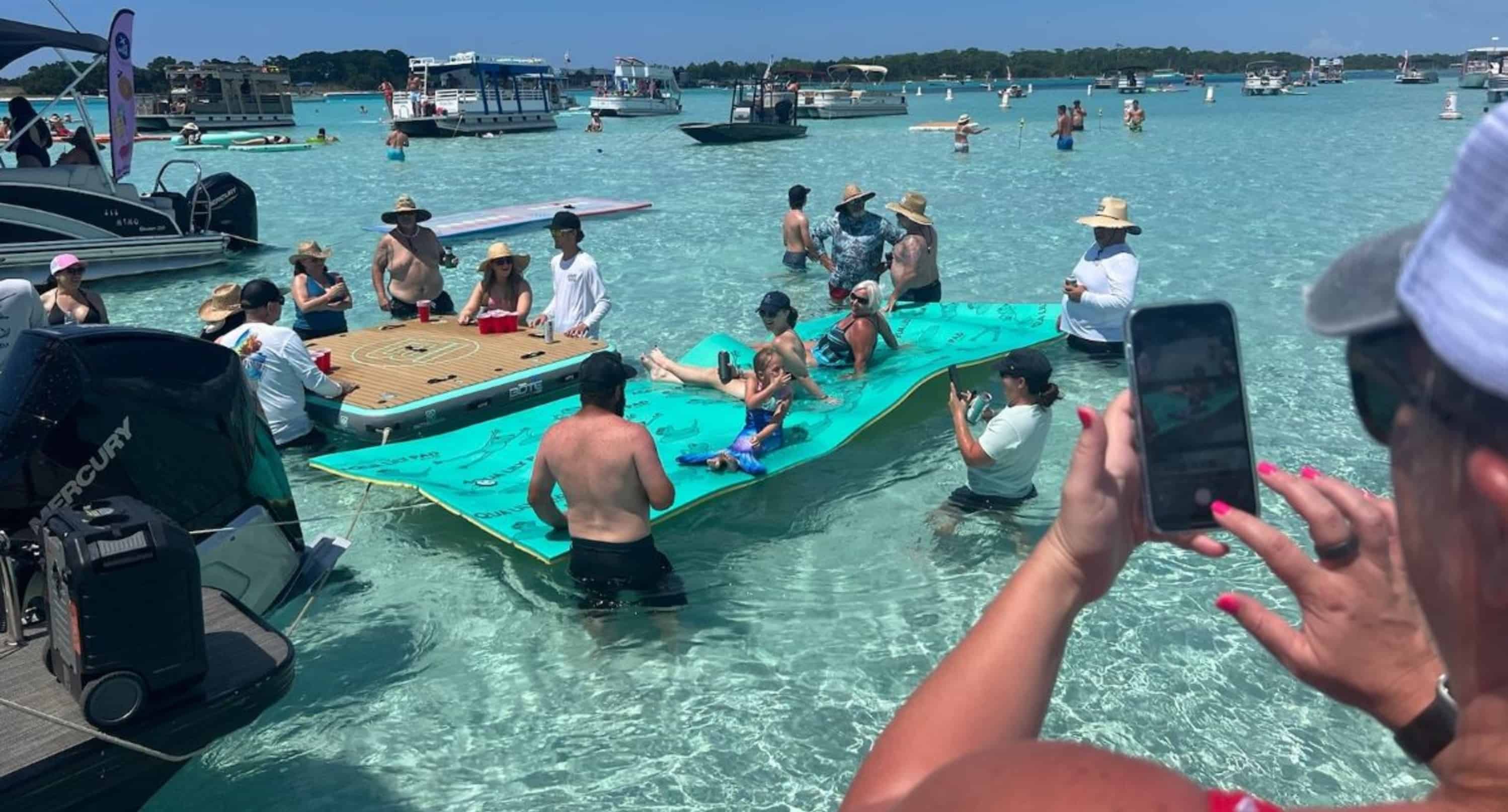 Destin-Crab-Island-Charter-Experience