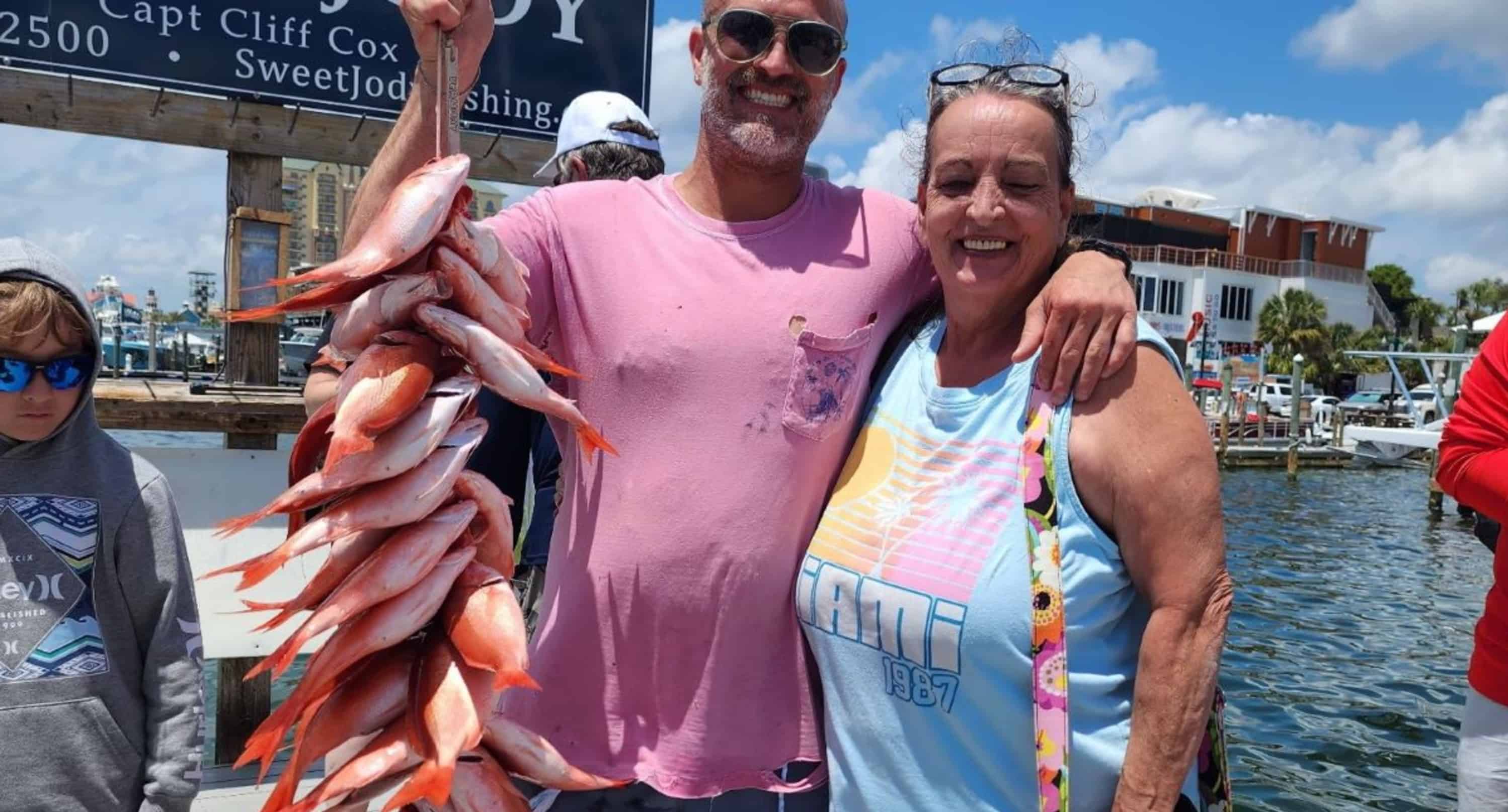 Destin-Deep-Sea-Family-Friendly-Party-Boat-Fishing