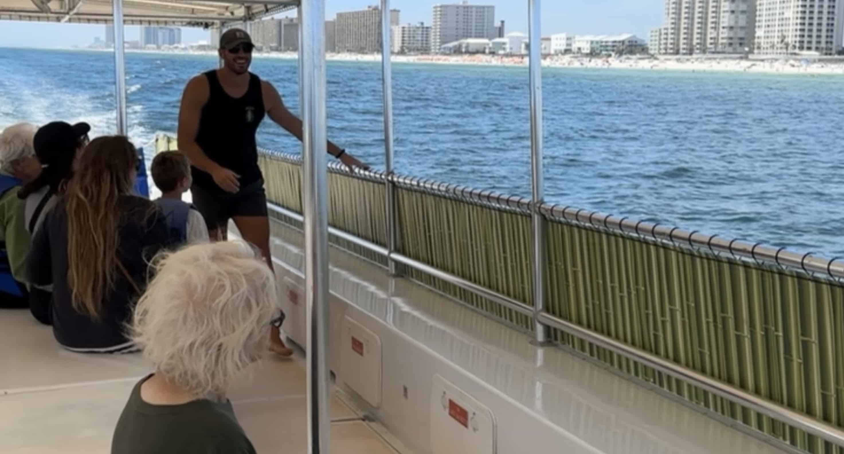 Orange-Beach-Family-Friendly-Dolphin-Cruise