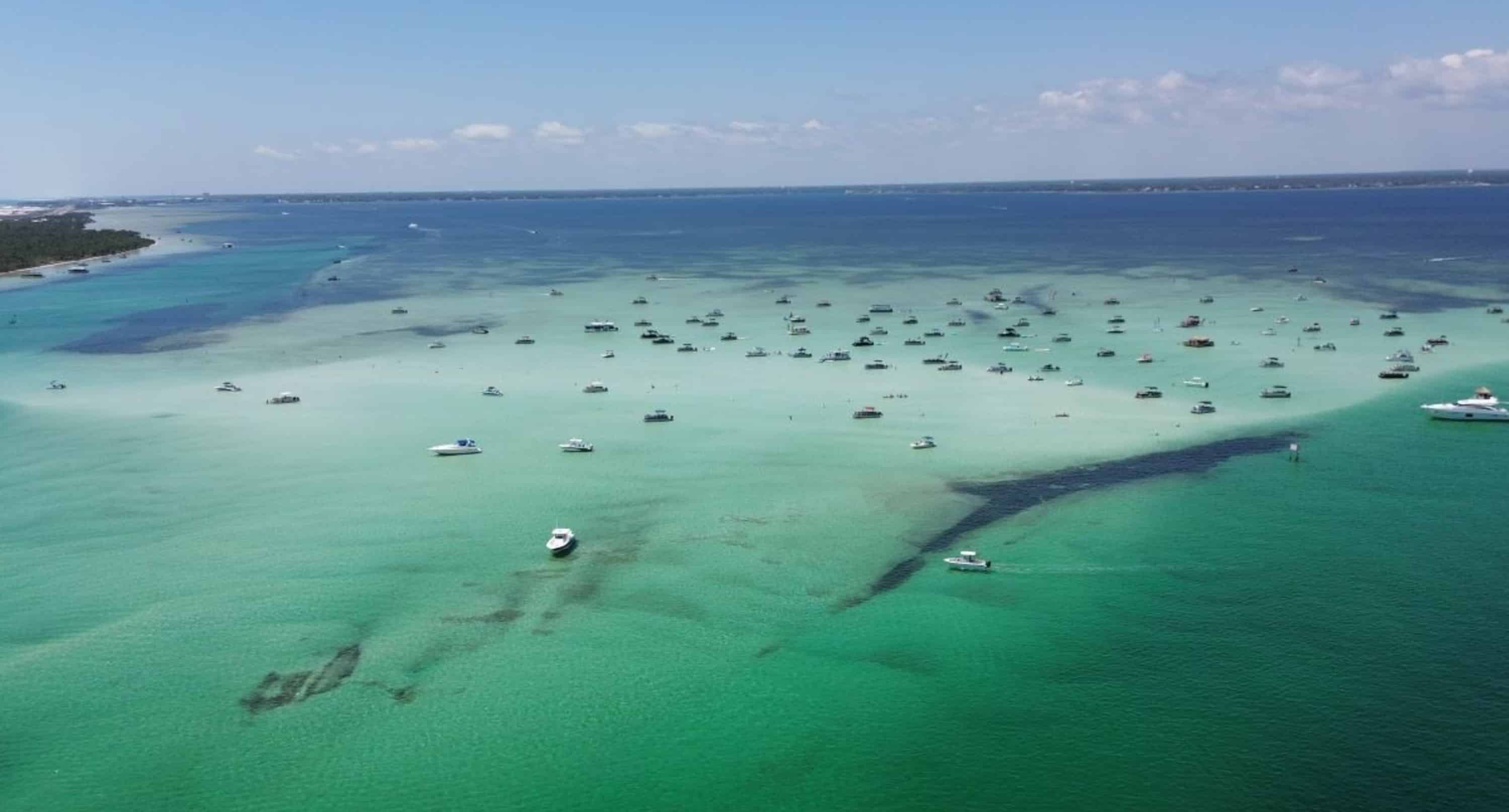 Fort-Walton-Beach-Private-Pontoon-Charter-with-Lounge-Floats