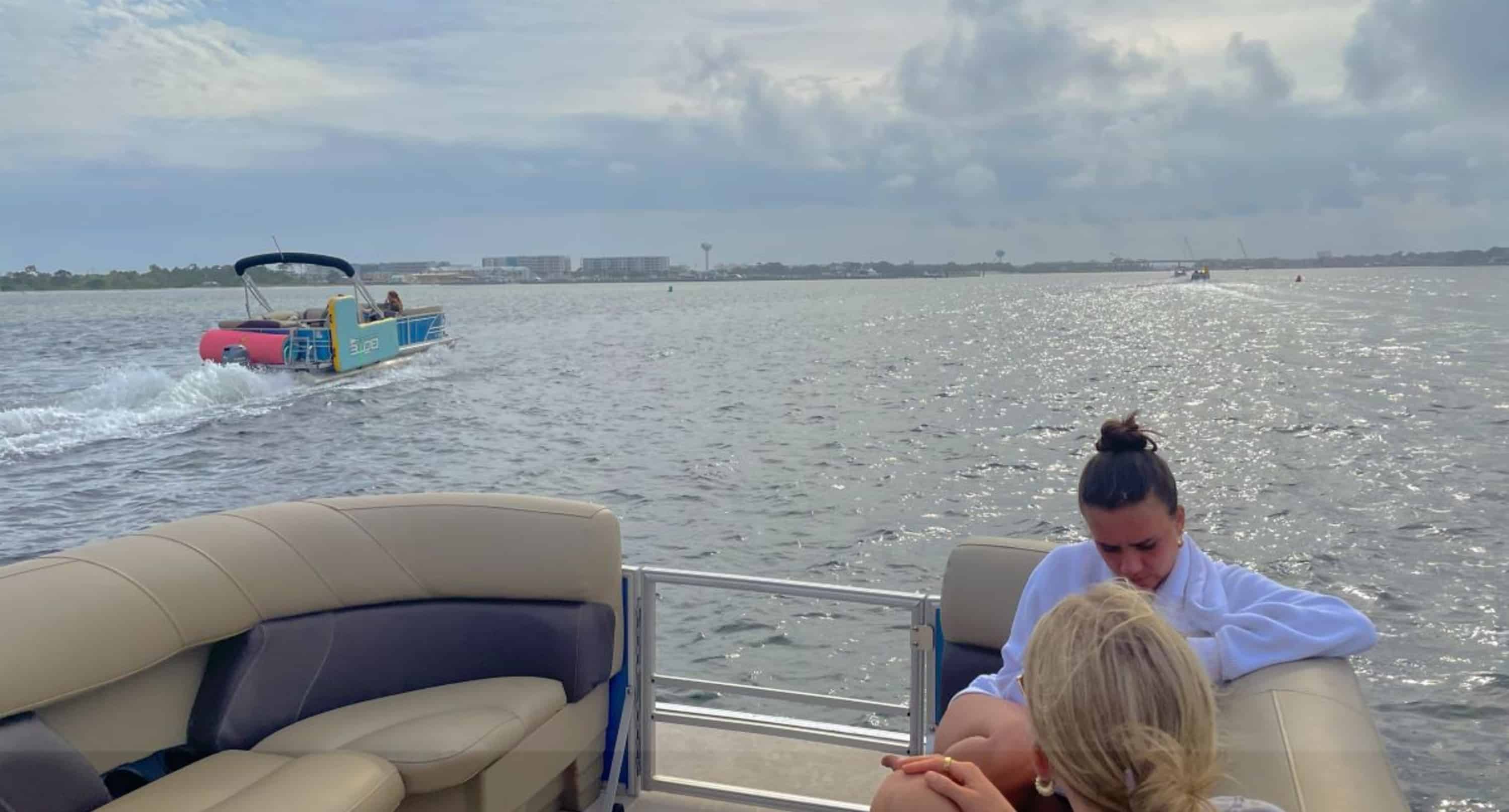 Fort-Walton-Beach-Private-Pontoon-Charter-with-Lounge-Floats