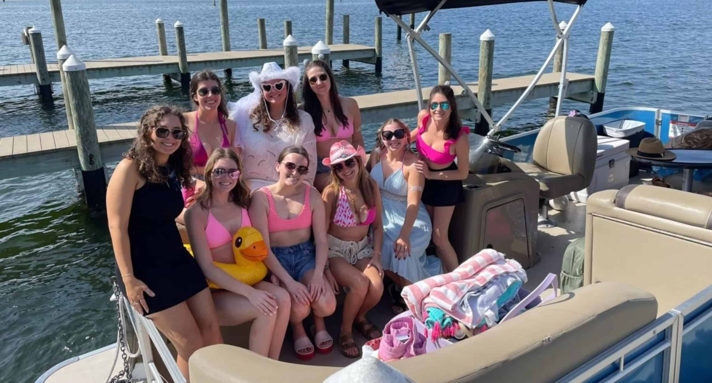 Fort-Walton-Beach-Private-Pontoon-Charter-with-Lounge-Floats