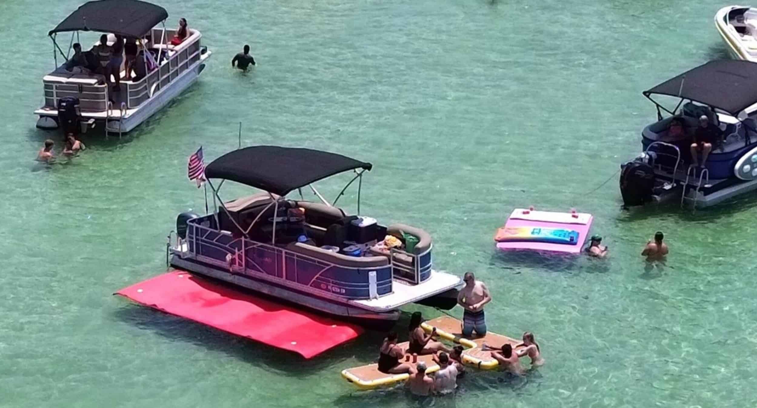Fort-Walton-Beach-Private-Pontoon-Charter-with-Lounge-Floats