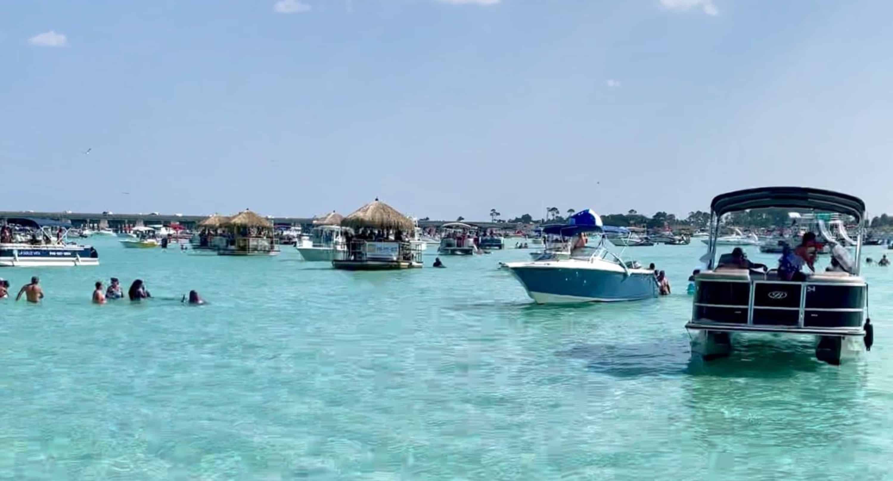 Fort-Walton-Beach-Private-Pontoon-Charter-with-Lounge-Floats