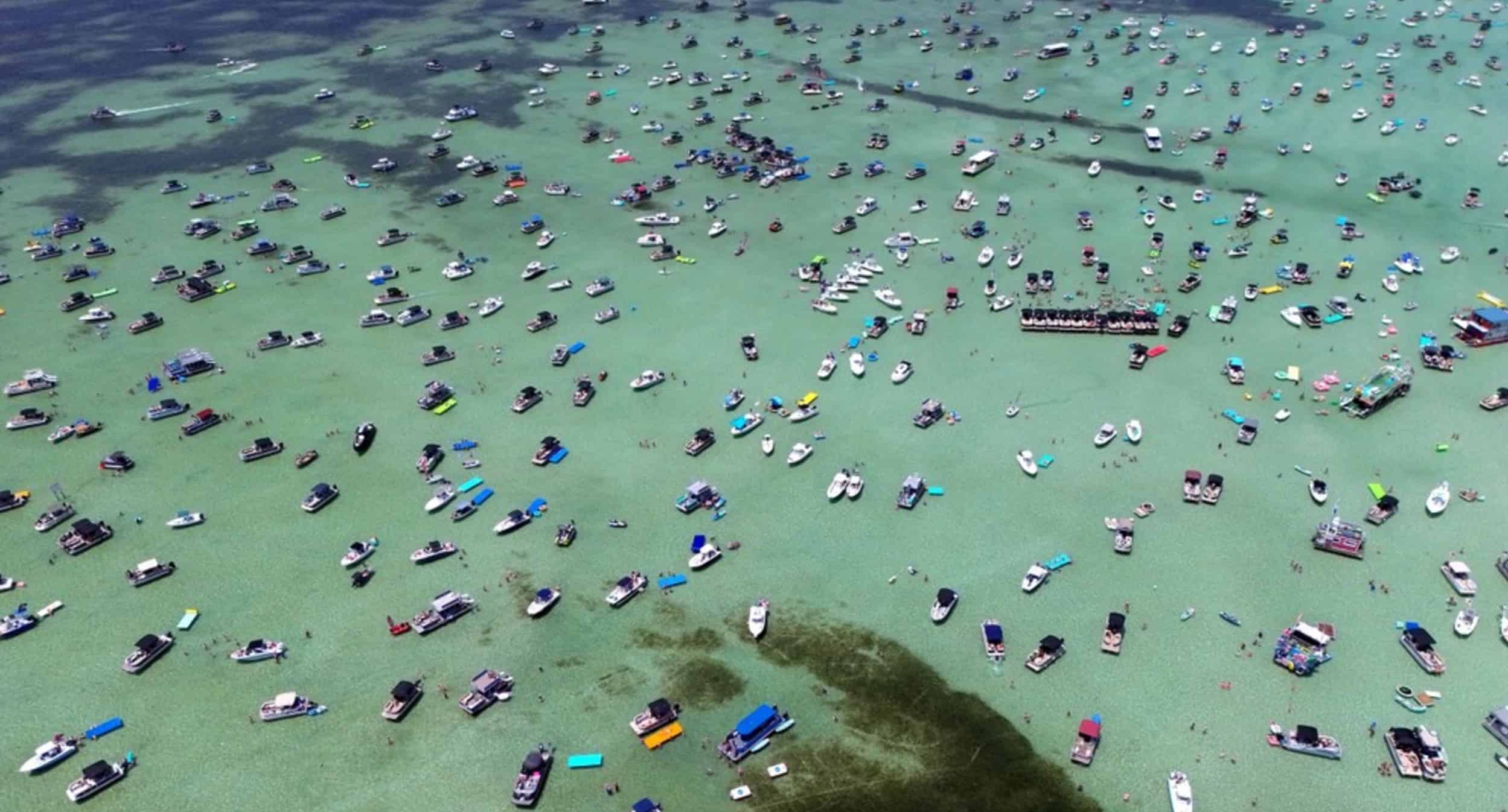 Fort-Walton-Beach-Private-Pontoon-Charter-with-Paddleboards