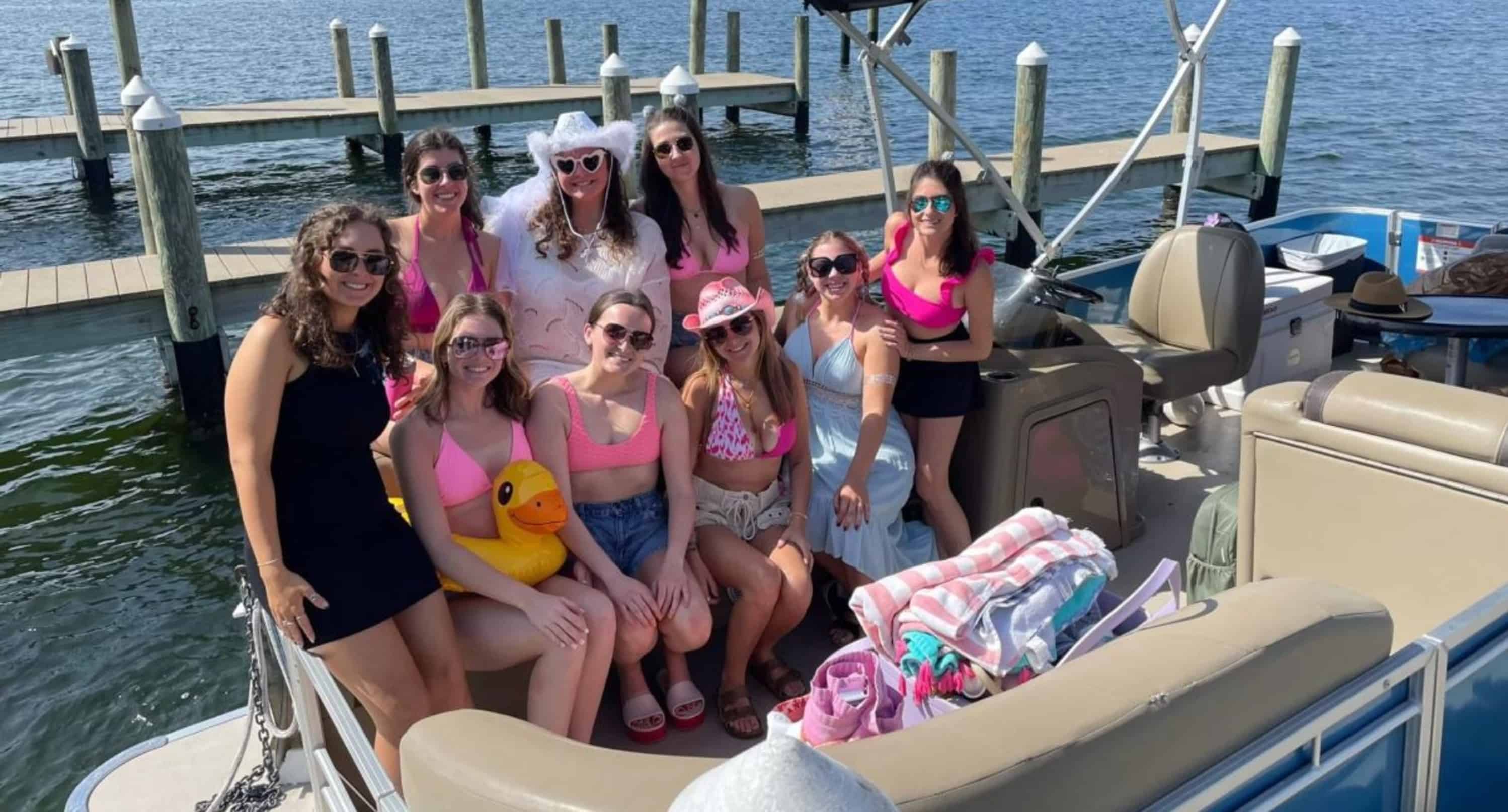 Fort-Walton-Beach-Private-Pontoon-Charter-with-Paddleboards