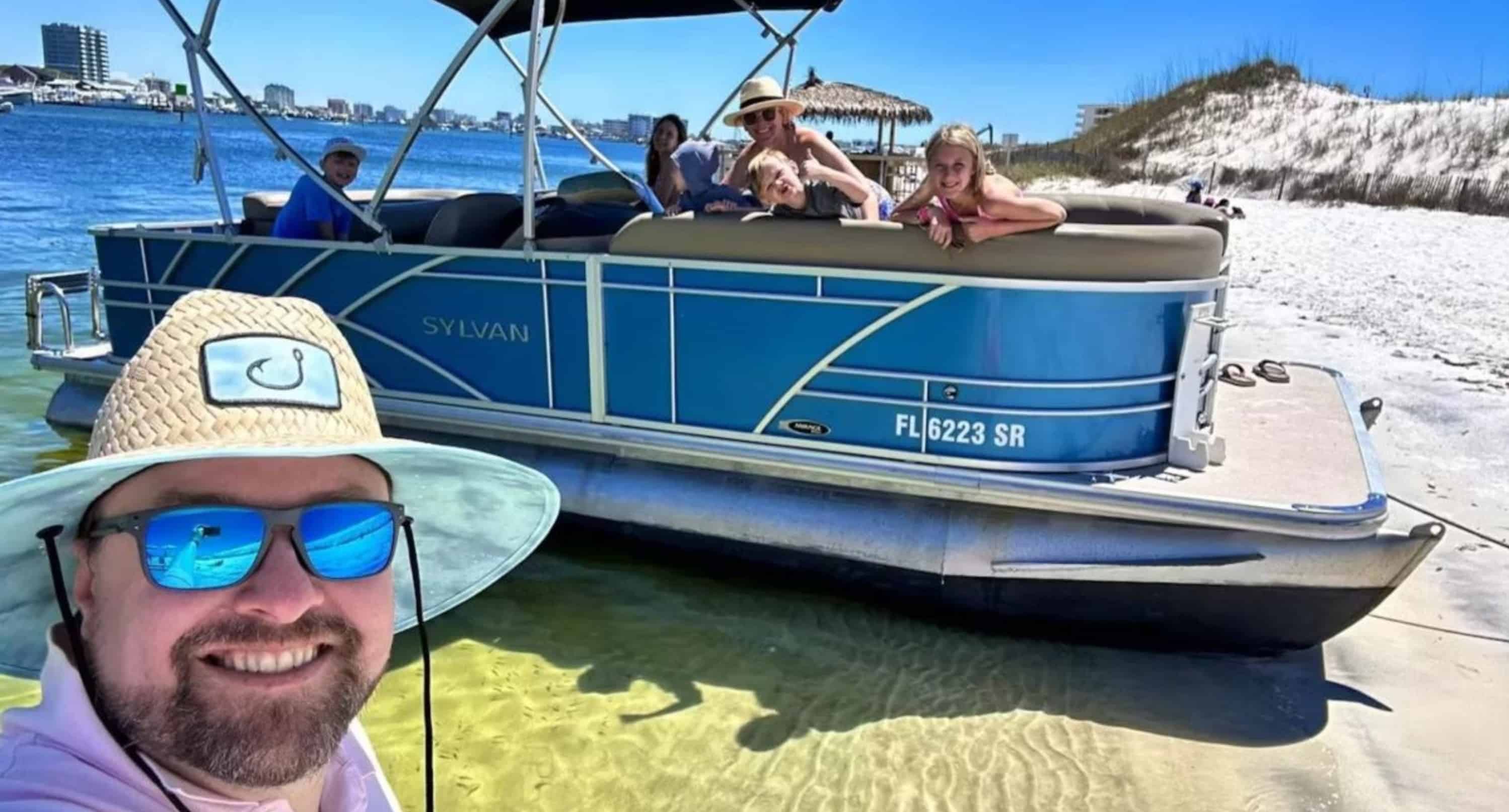 Fort-Walton-Beach-Private-Pontoon-Charter-with-Paddleboards