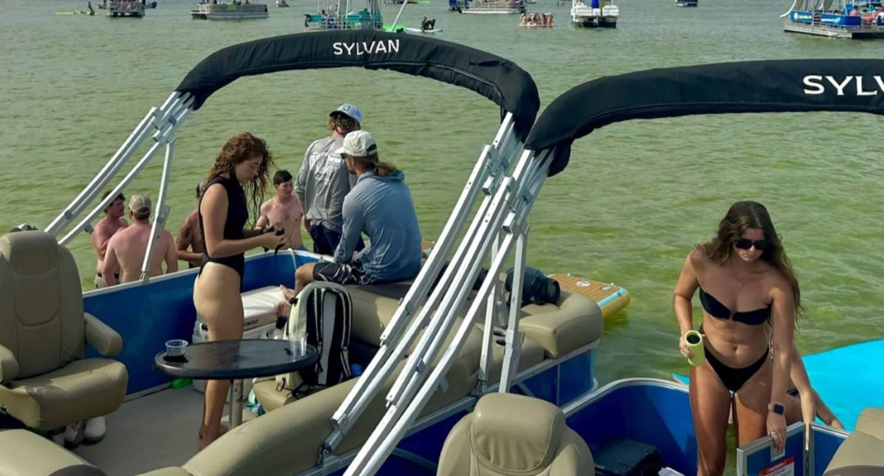 Fort-Walton-Beach-Private-Pontoon-Charter-with-Paddleboards