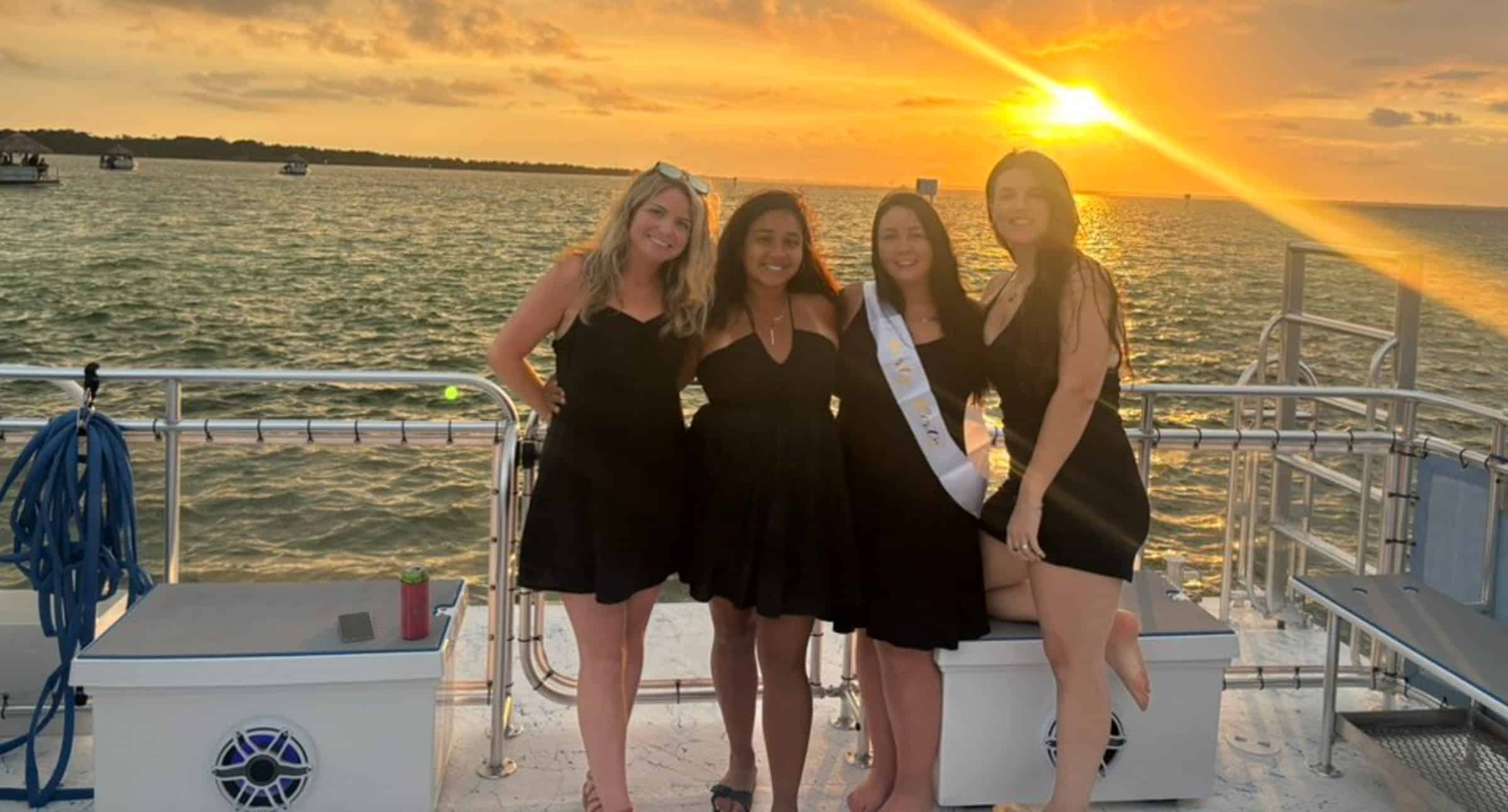 Fort-Walton-Beach-Sunset-Dolphin-Cruise