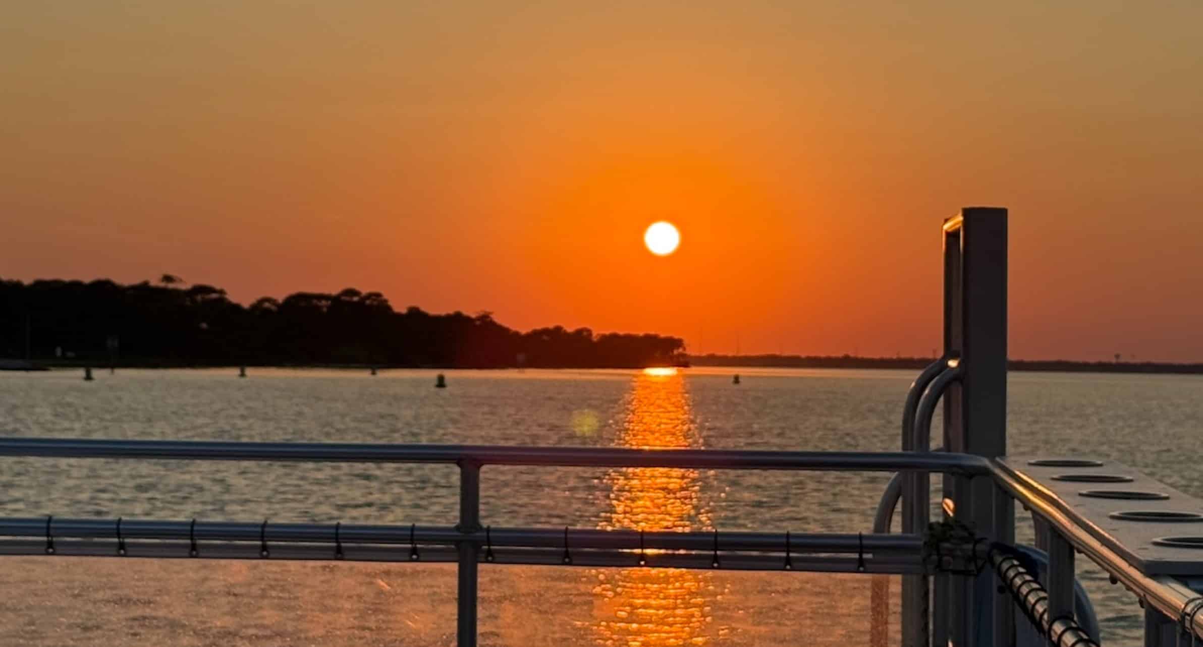 Fort-Walton-Beach-Sunset-Dolphin-Cruise
