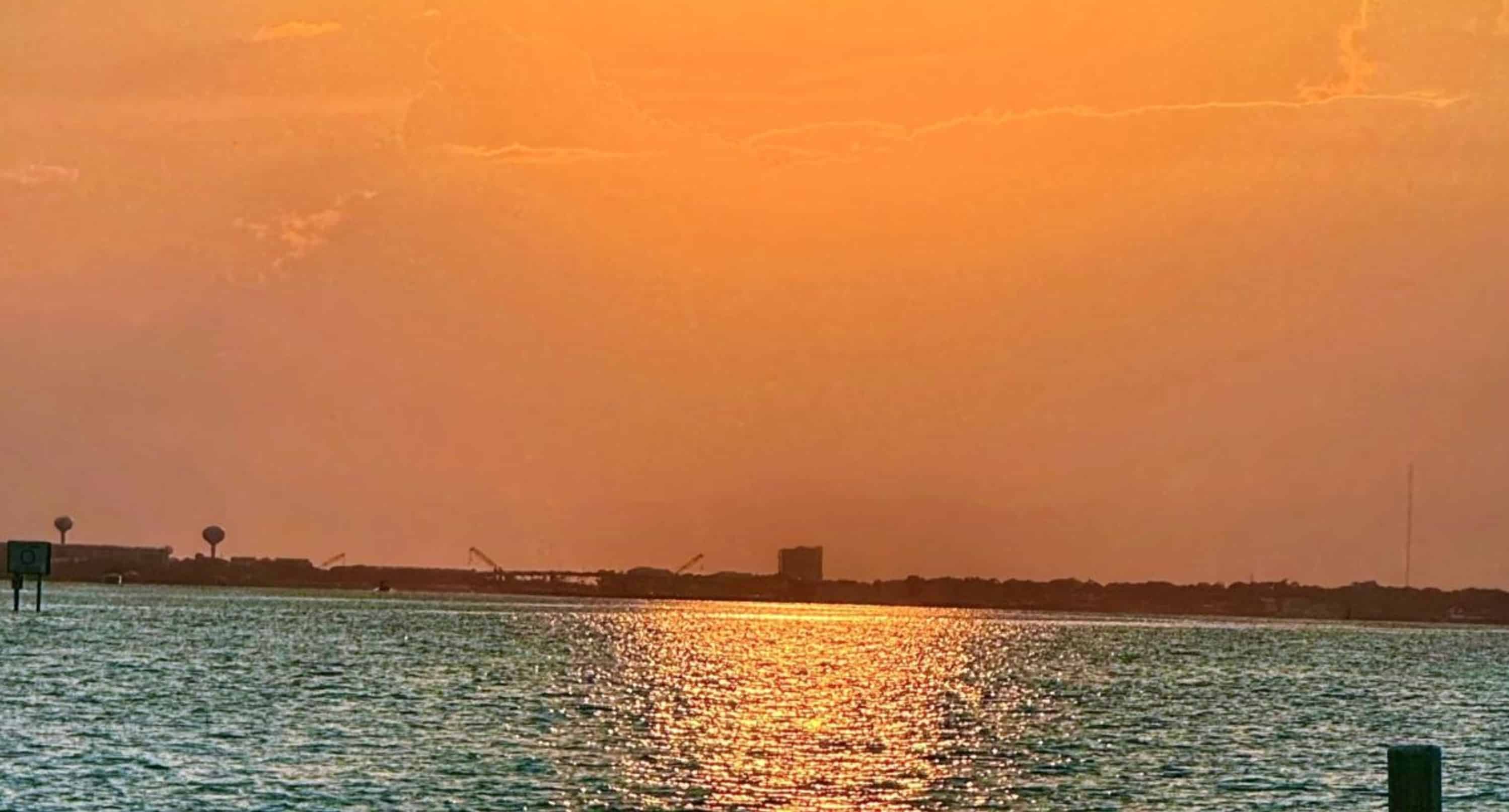 Destin-Scenic-Sunset-Cruise-on-the-Hopper