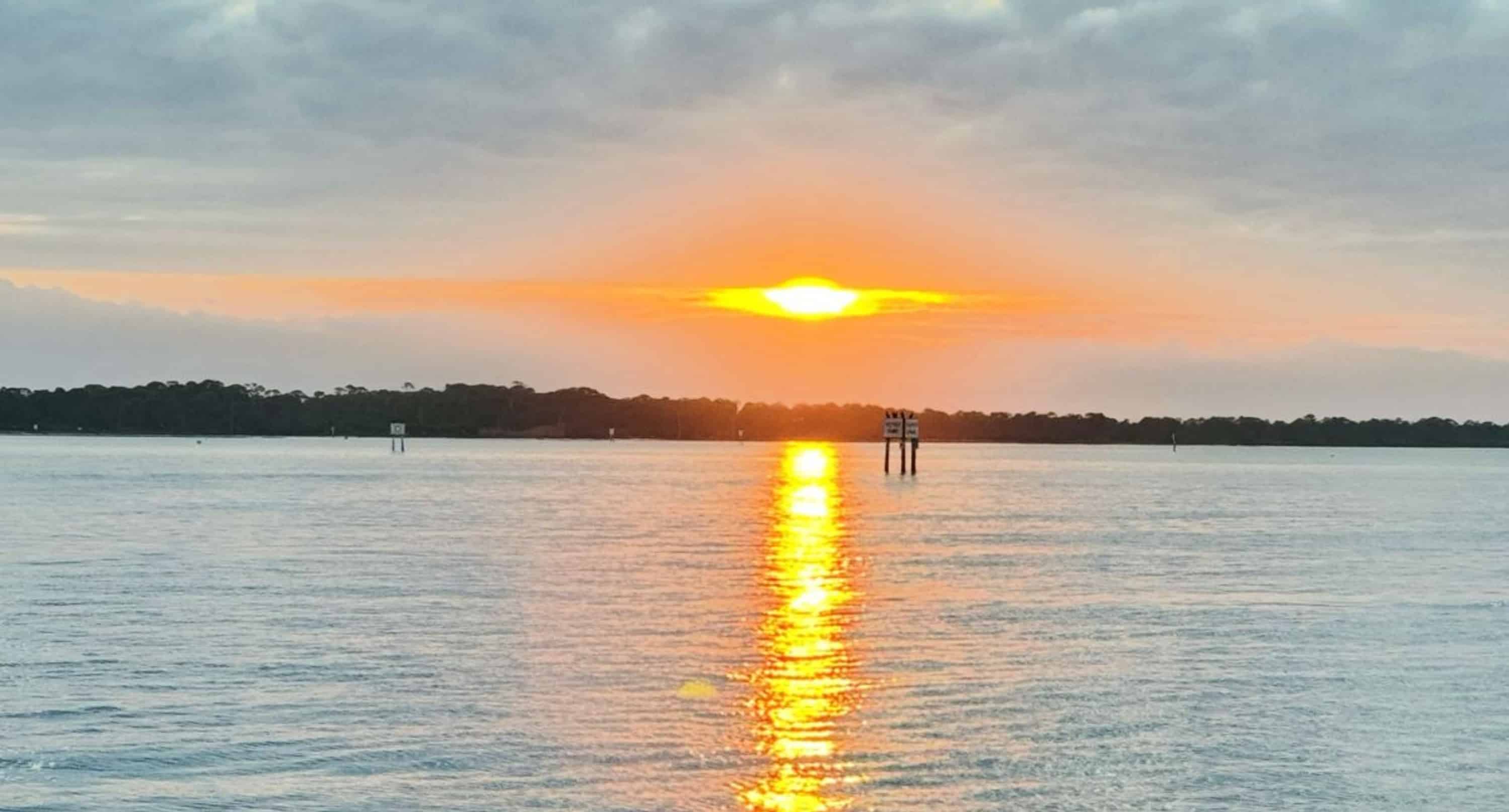 Destin-Scenic-Sunset-Cruise-on-the-Hopper