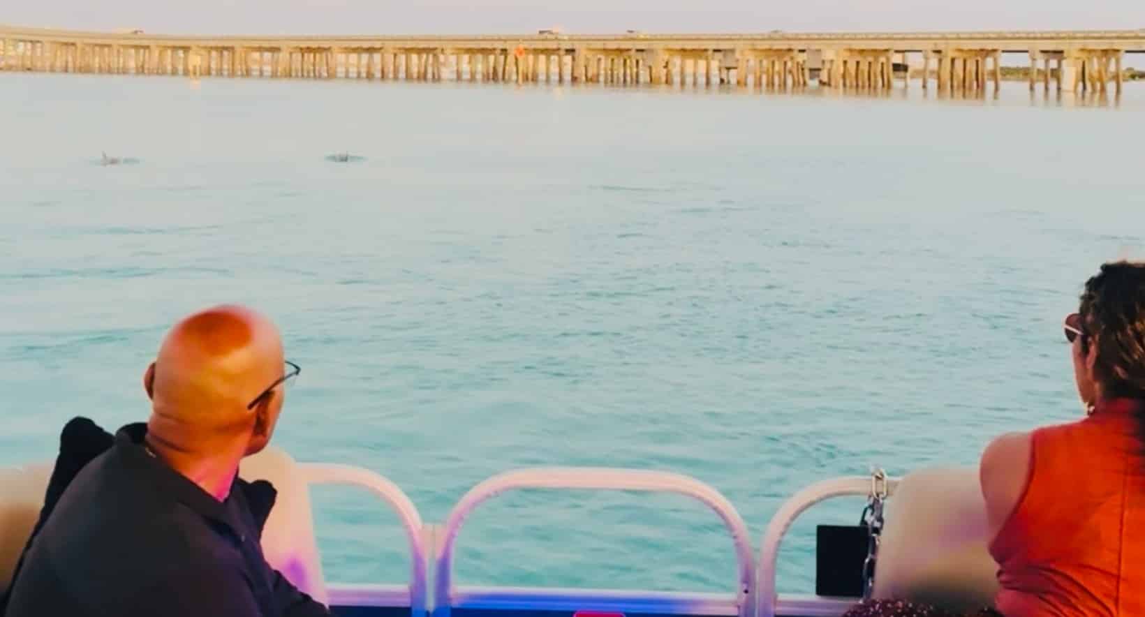 Destin-Pontoon-Boat-Harbor-and-Bay-Cruise