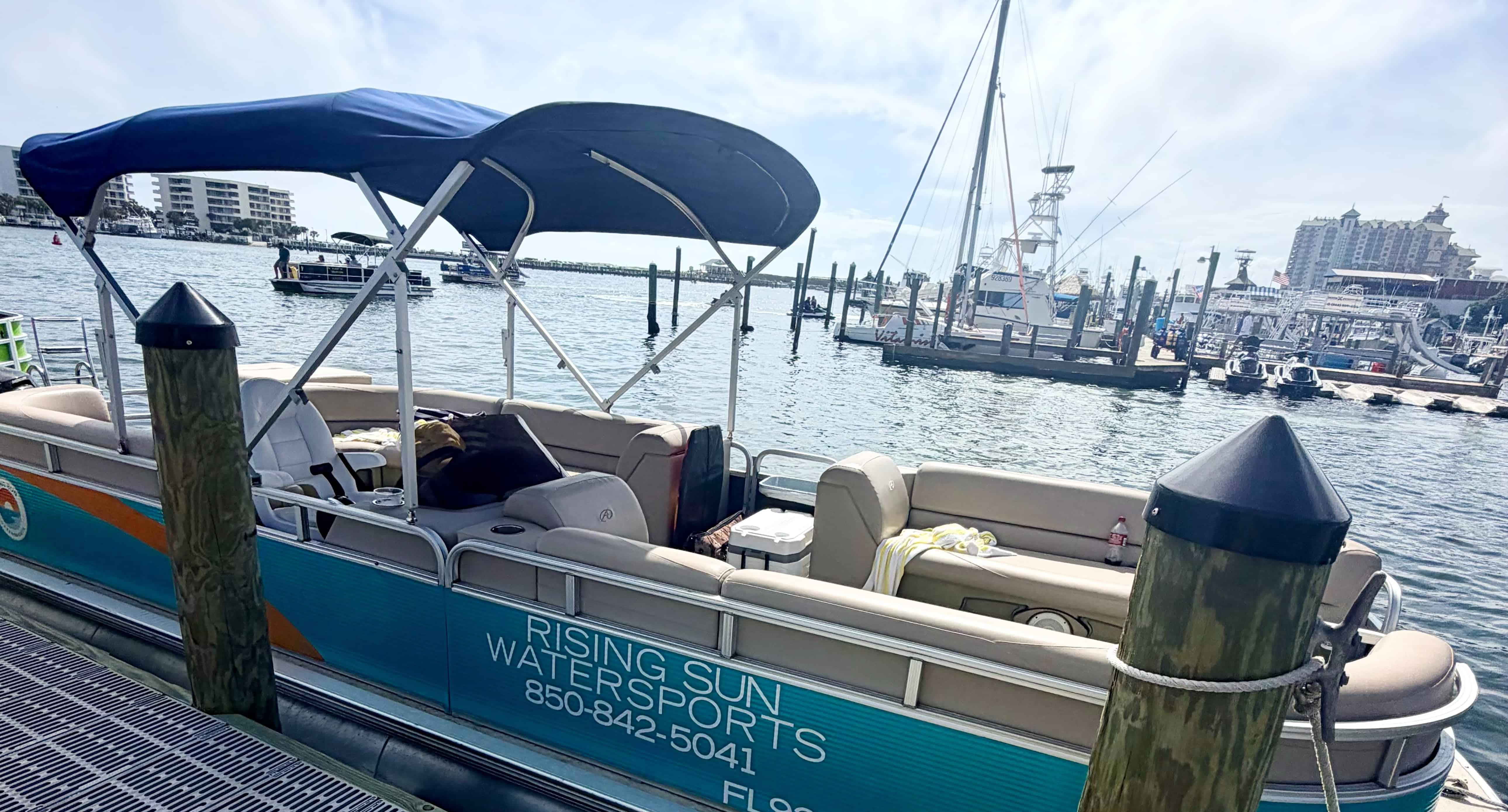 Fort-Walton-Beach-Crab-Island-Pontoon-Boat-Rental-for-up-to-12-Passengers