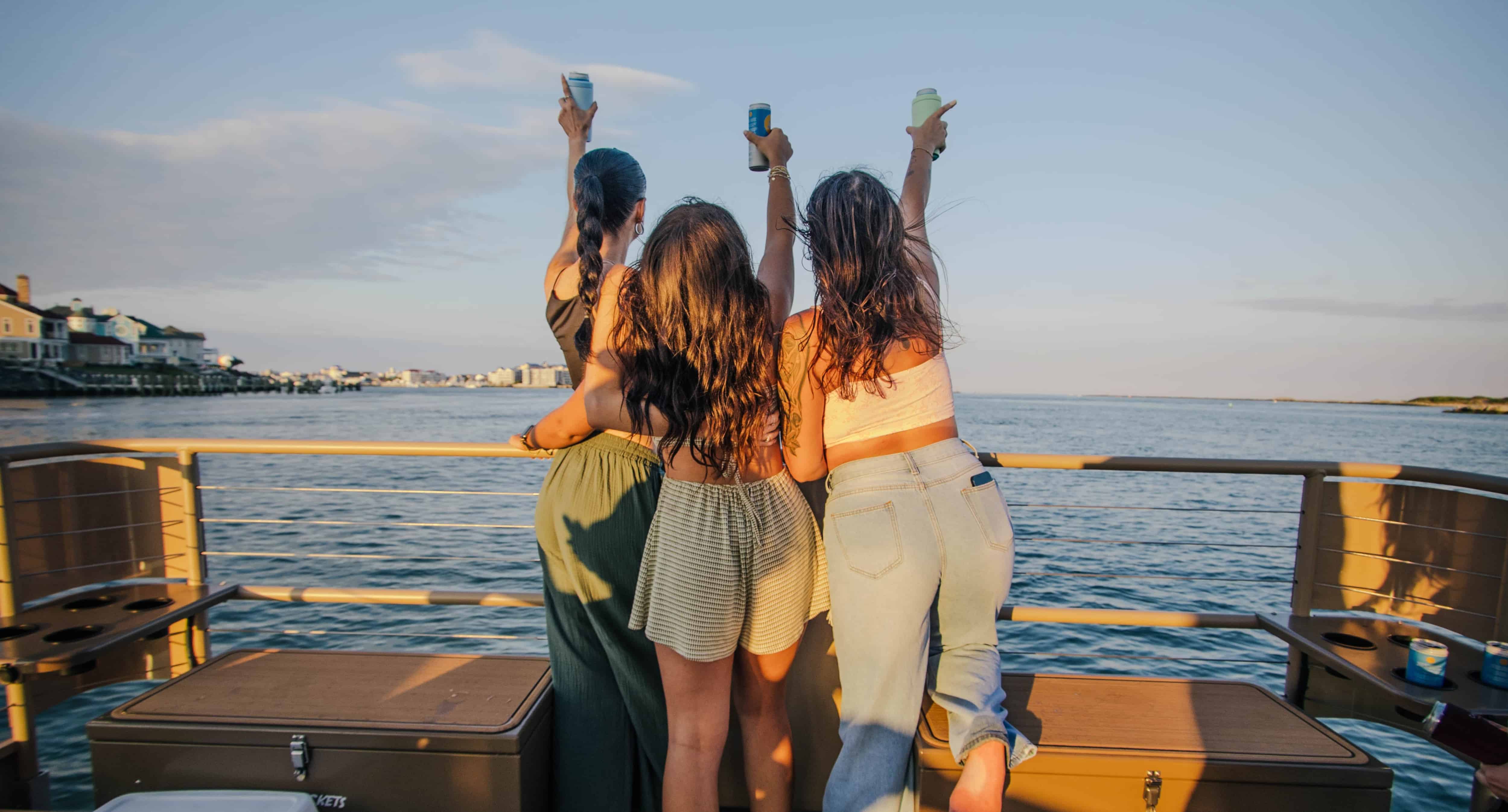 Fort-Lauderdale-Private-Tiki-Party-Boat-for-up-to-17-passengers