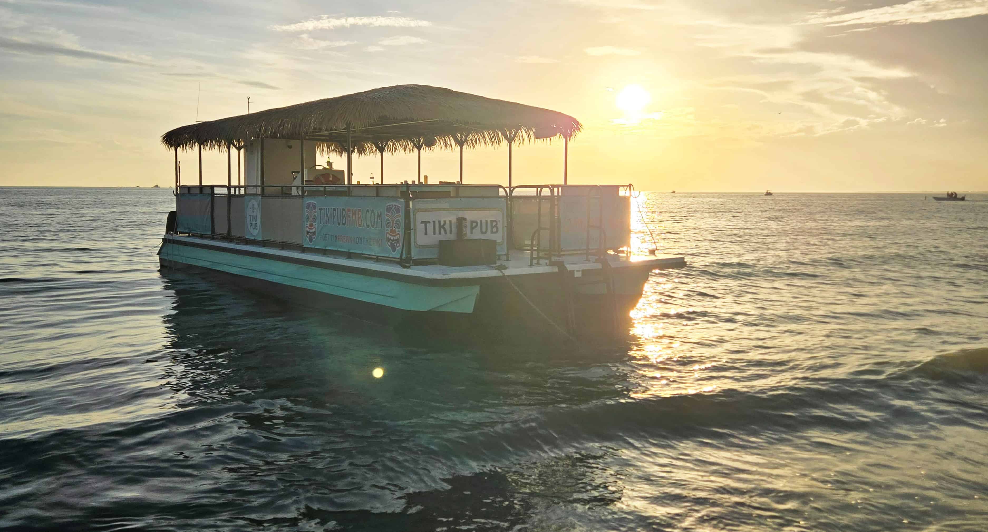 Fort-Myers-Beach-Adults-Only-Tiki-Pub-Dolphin-Sunset-Cruise