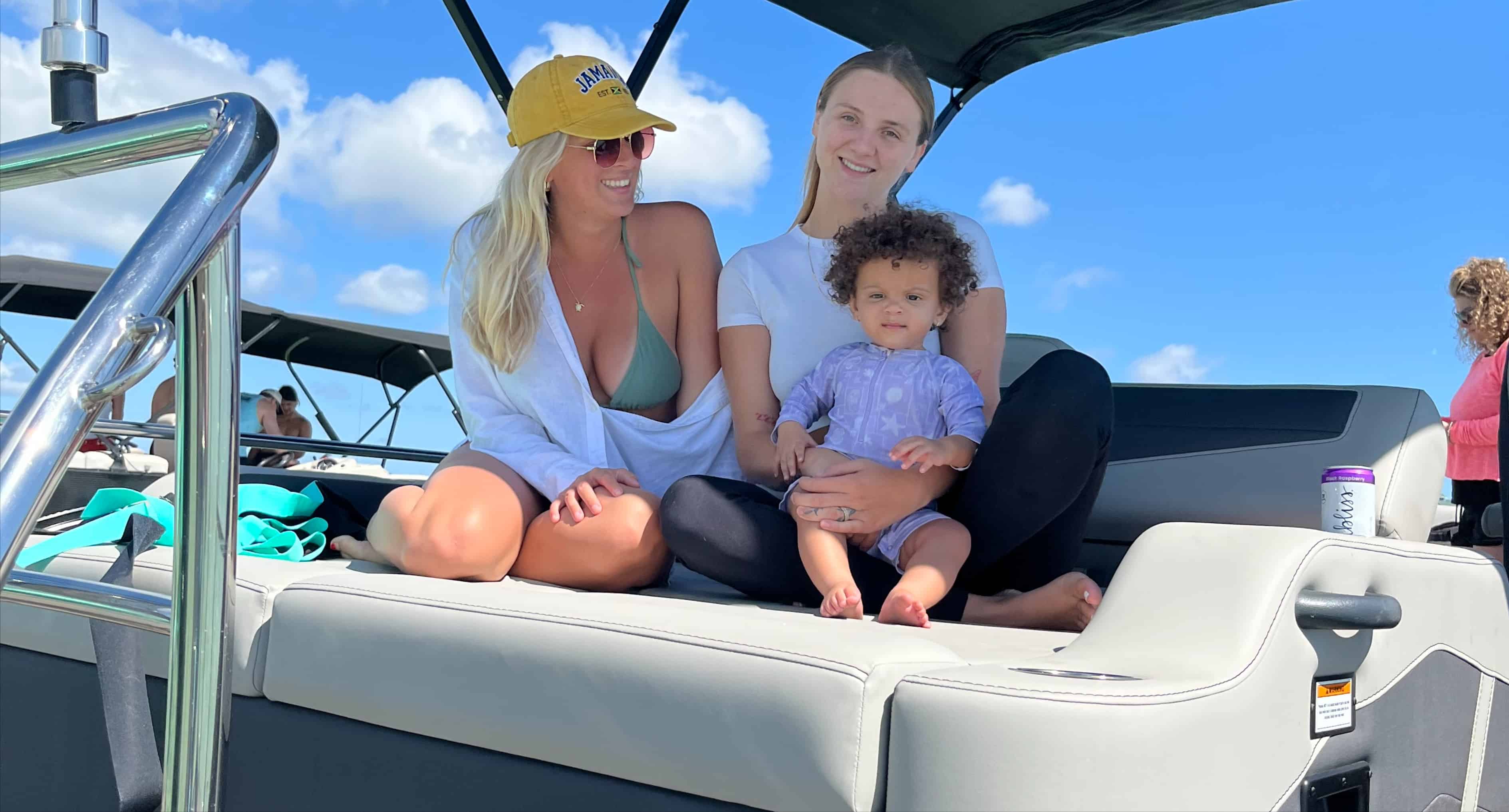 Fort-Walton-Beach-Barletta-Cabrio-Pontoon-Charter-with-Captain