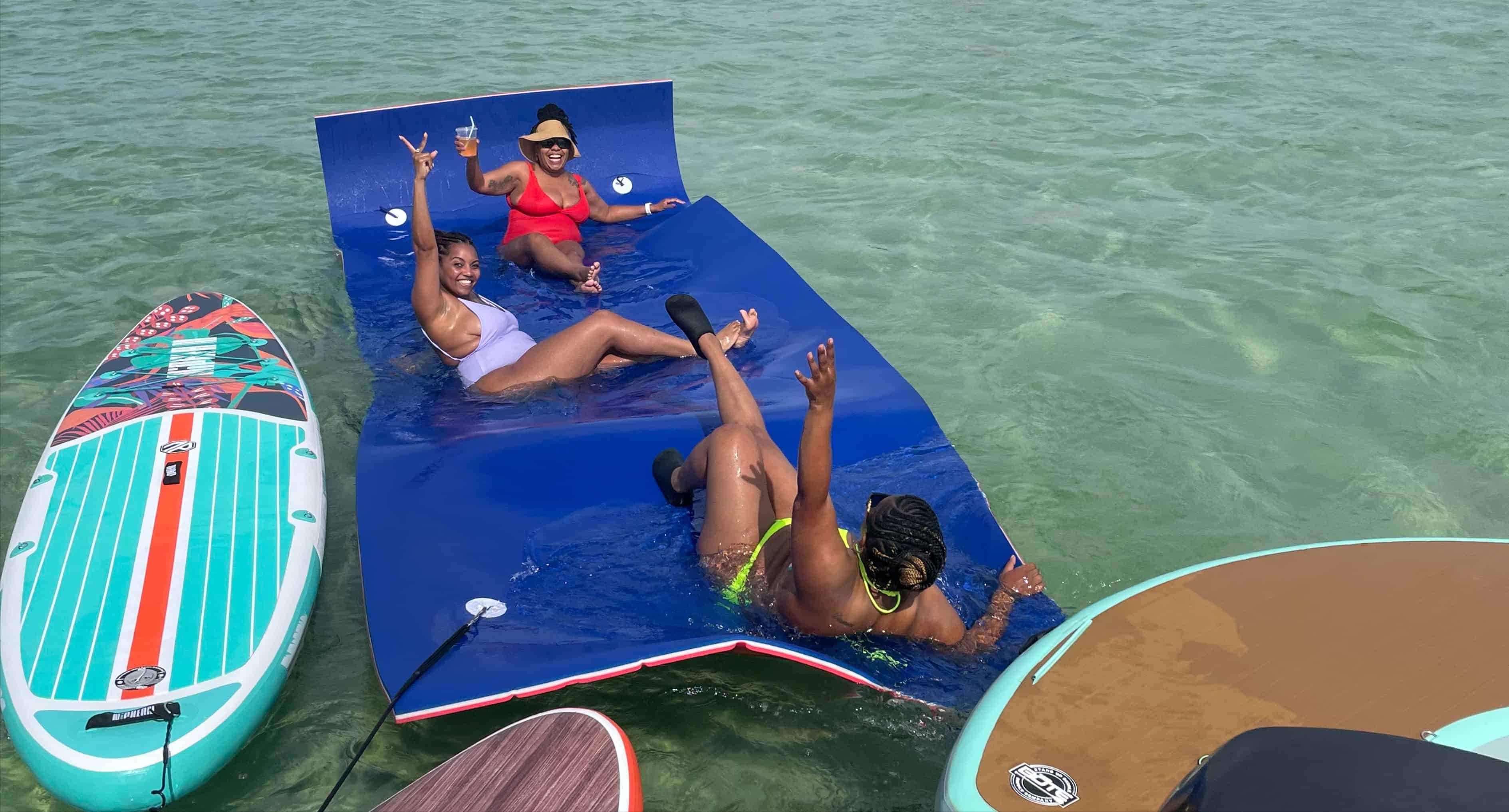 Fort-Walton-Beach-Harris-Sunliner-240-Quad-Lounge-Pontoon-Charter-with-Captain
