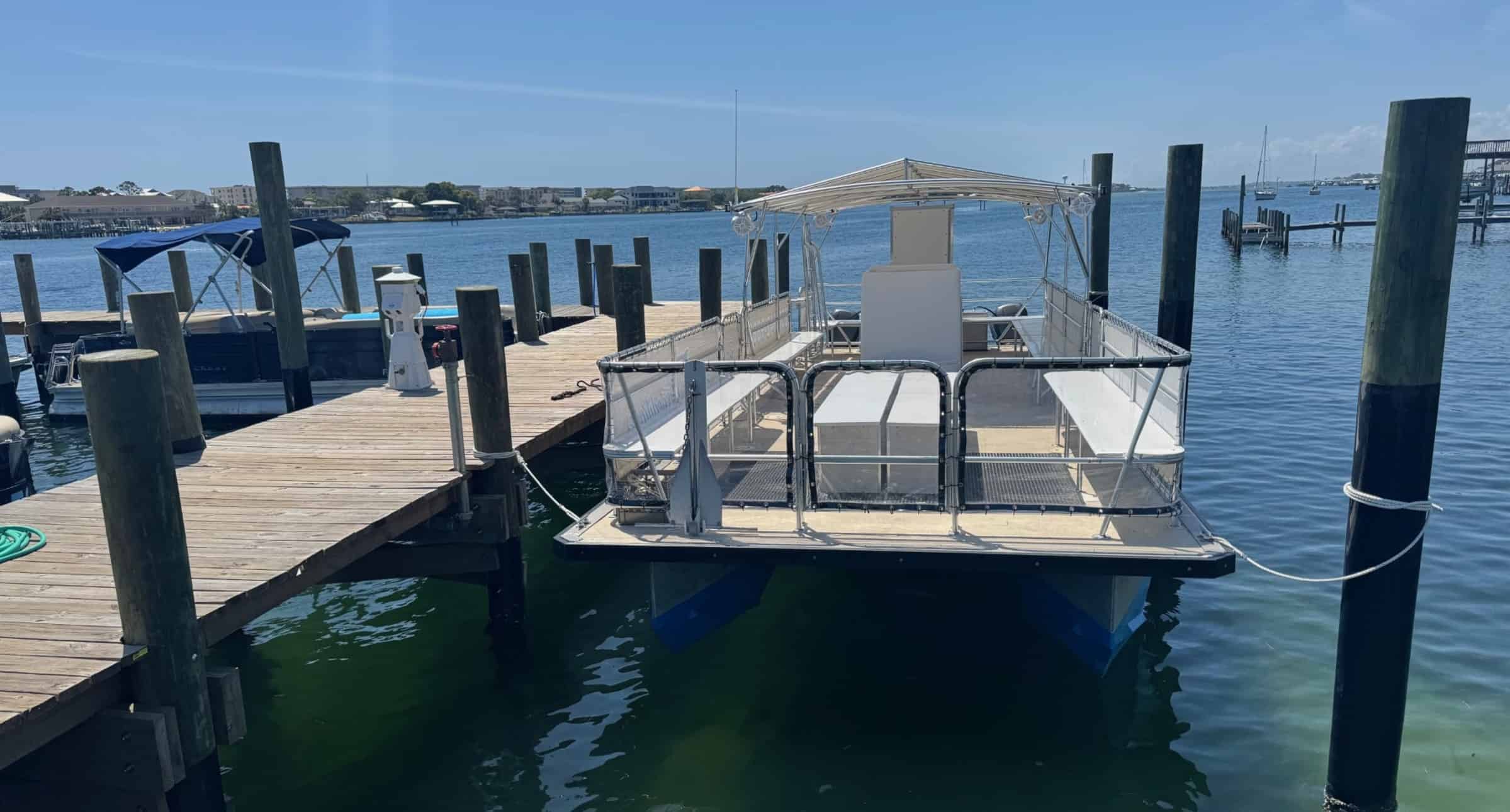 Fort-Walton-Beach-Crab-Island-and-Dolphin-Cruise