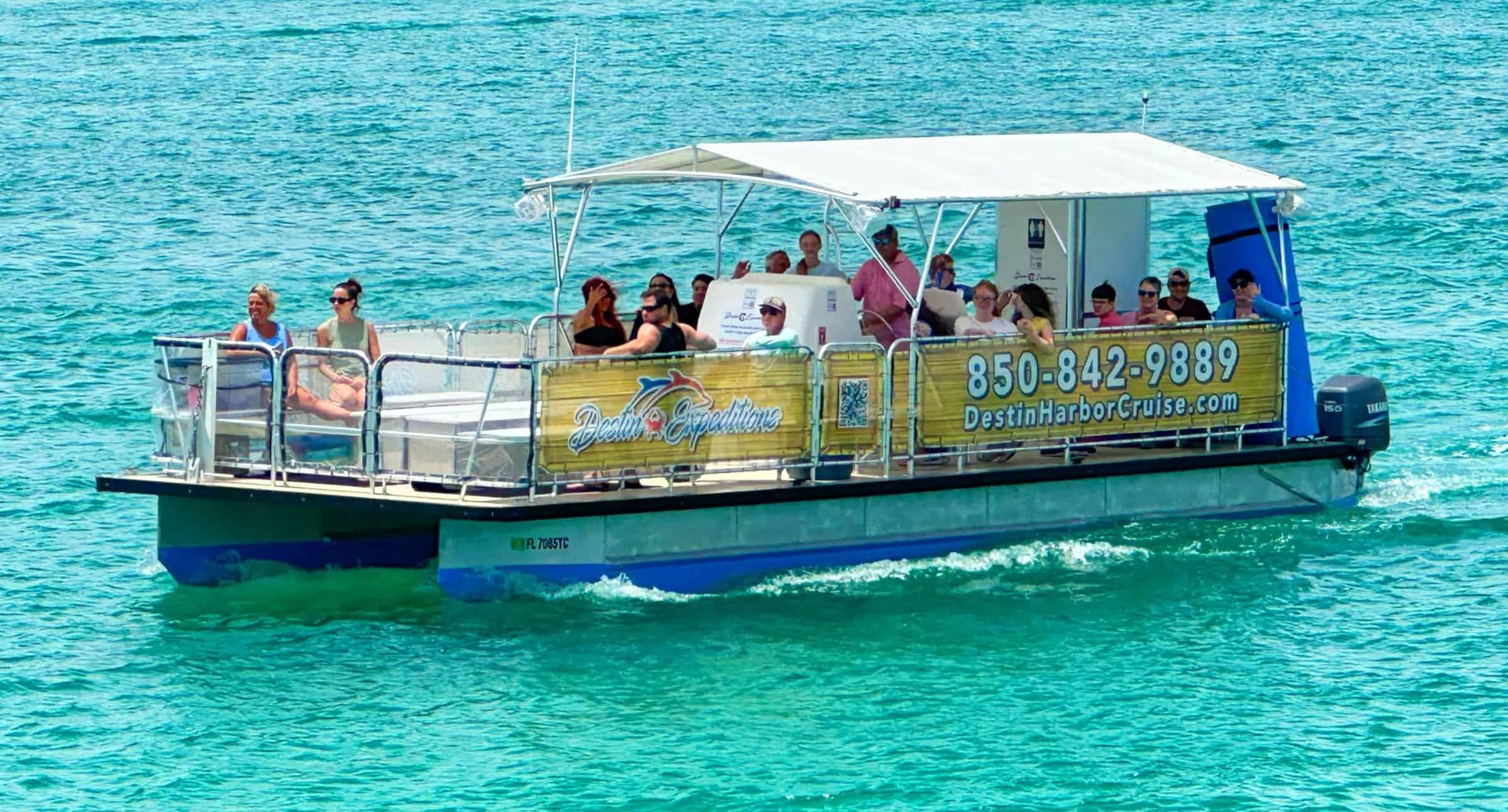 Fort-Walton-Beach-Crab-Island-and-Dolphin-Cruise