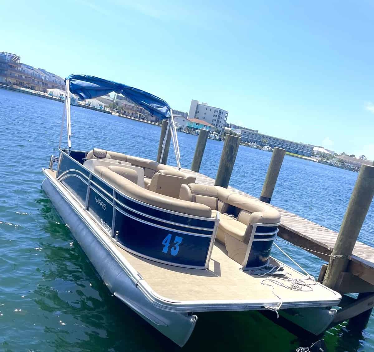Fort-Walton-Beach-Pelican-Pontoon-Rental-for-up-to-10-passengers