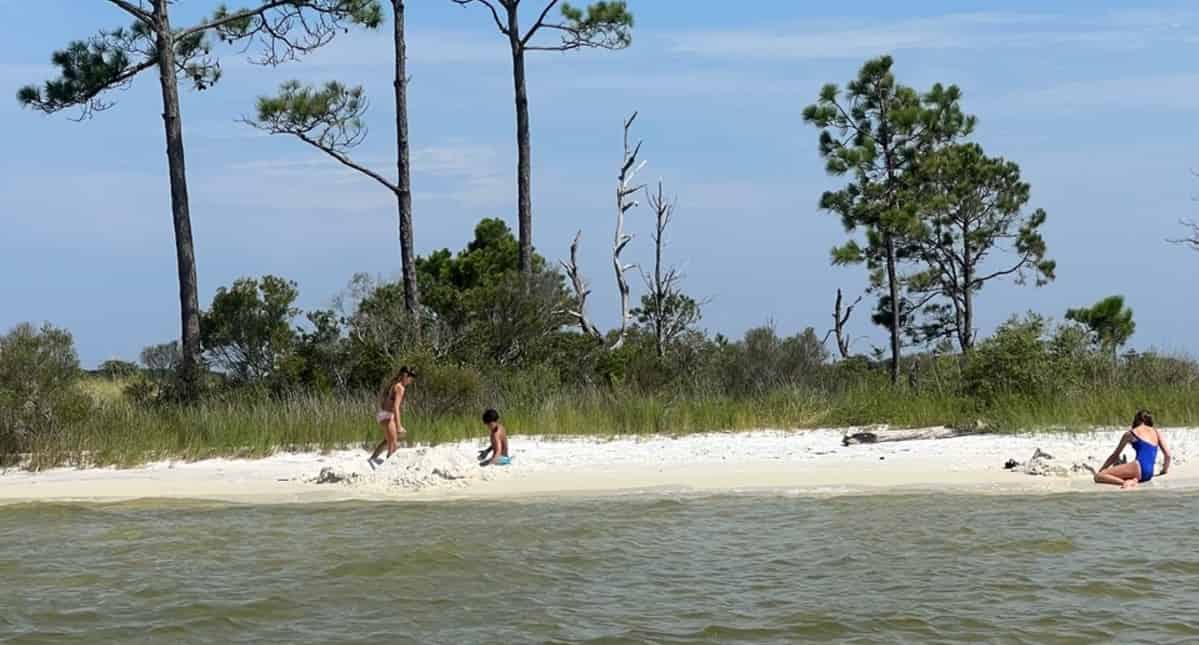 Fort-Walton-Beach-3-Hour-Sand-Island-Excursion