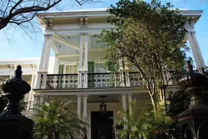 New Orleans Garden District, Mansions & Cemetery Walking Tour