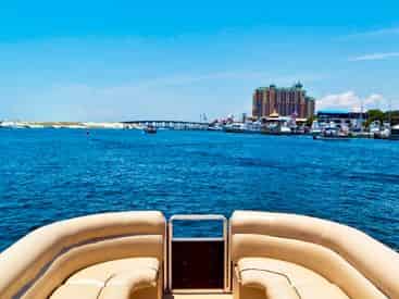 Destin Pontoon Boat Rental with Gilligan's Watersports